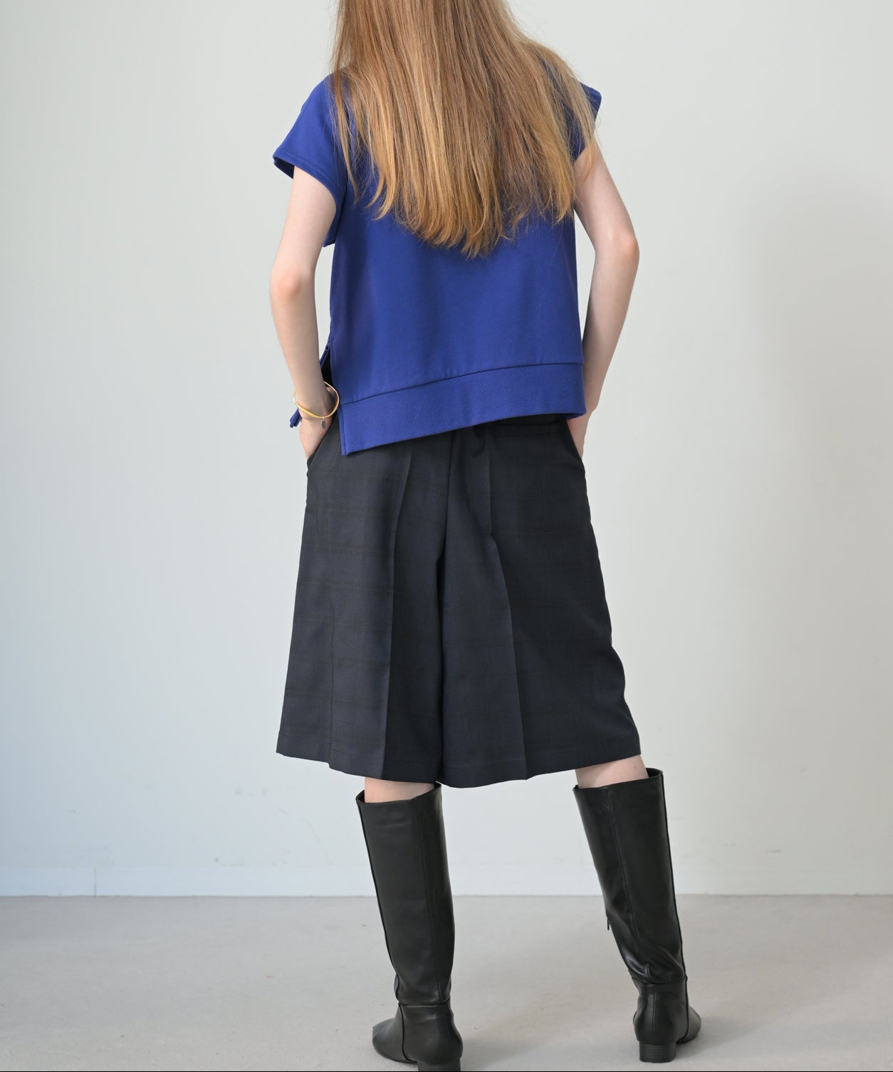 ブルー　model：H170cm