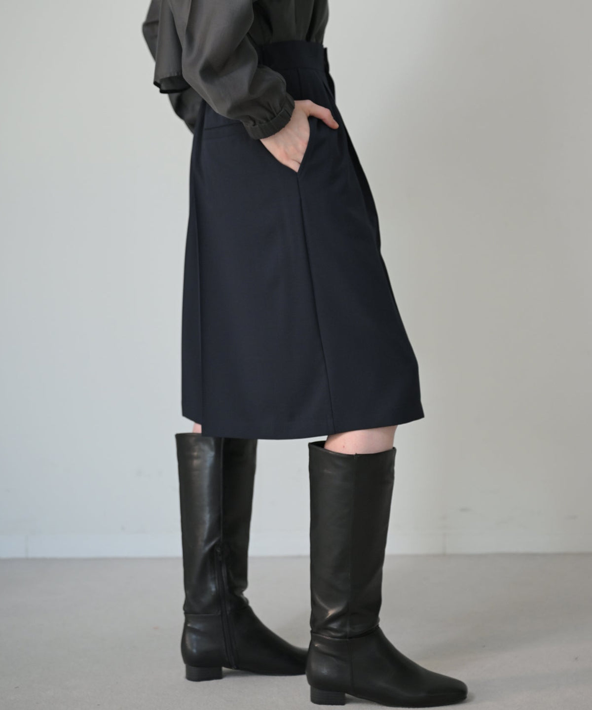 ネイビー　model：H170cm