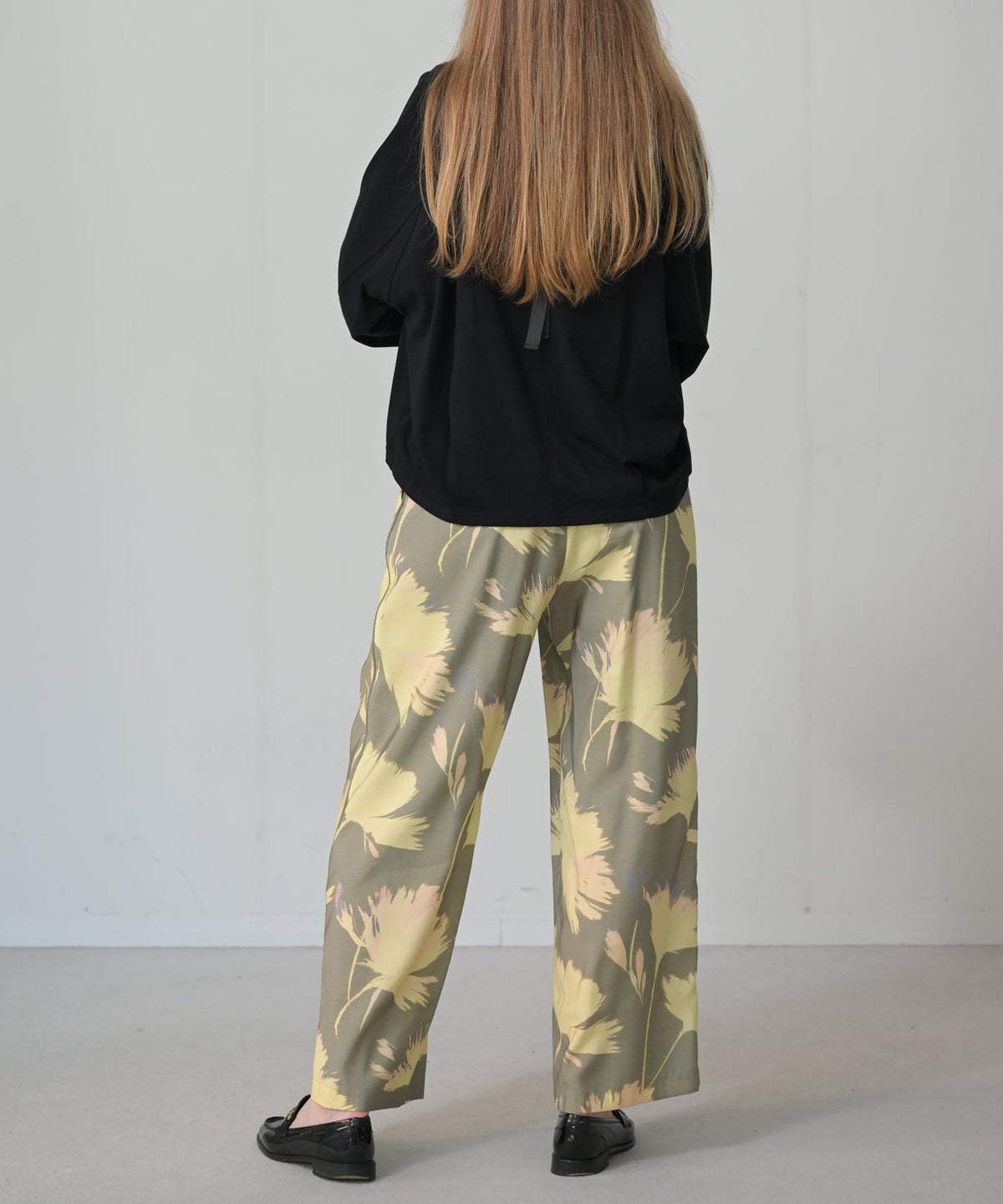 グリーン×ベージュ　model：H170cm