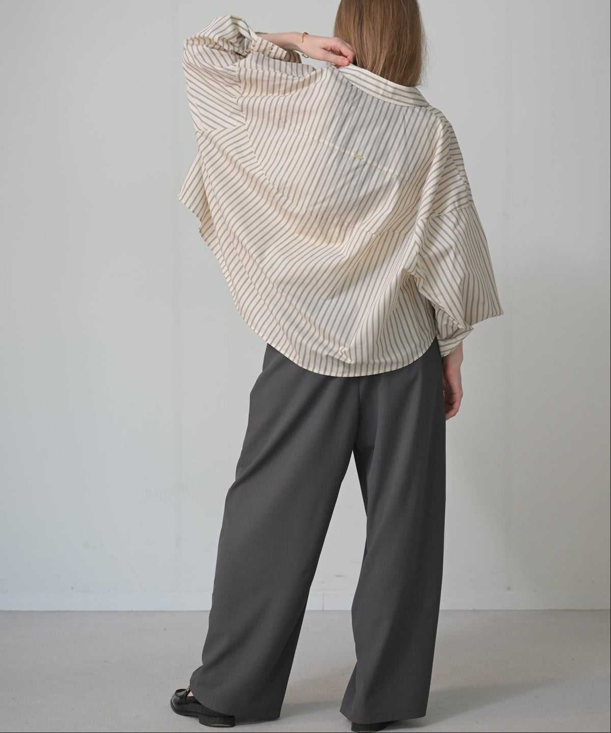 アイボリーストライプ　model：H170cm