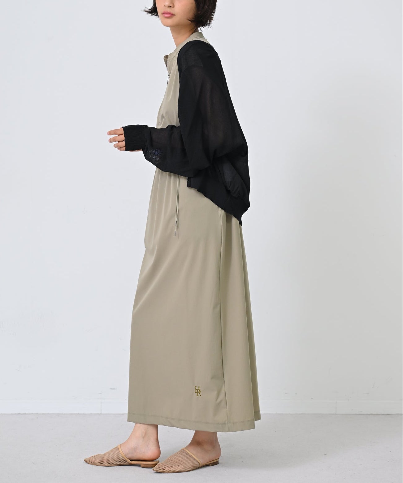 ブラック　model：H166