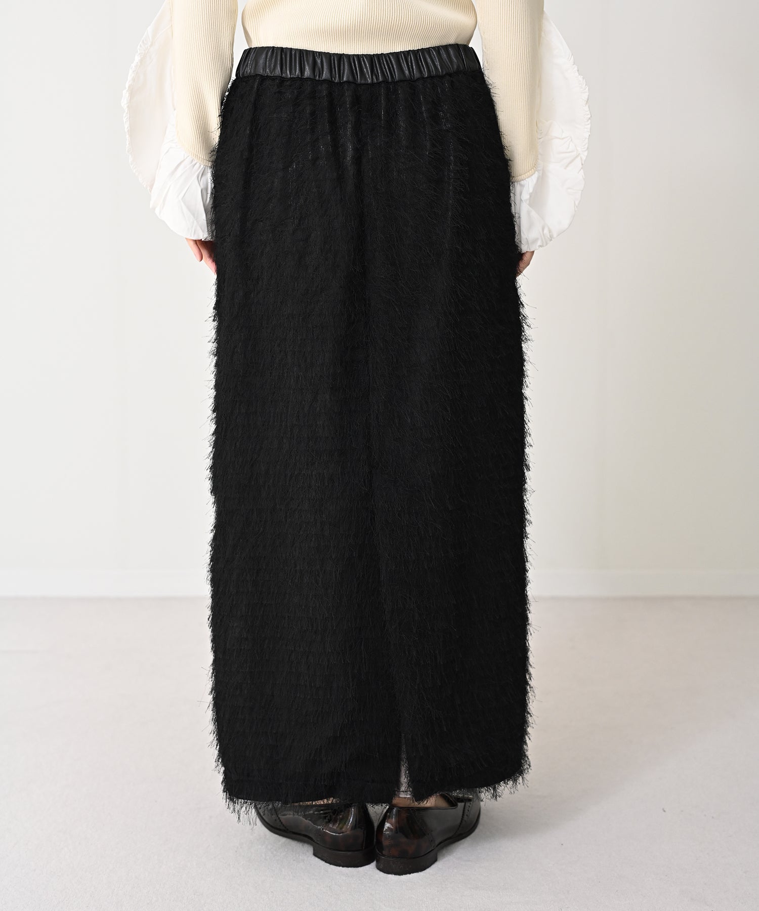 ブラック　model：H162