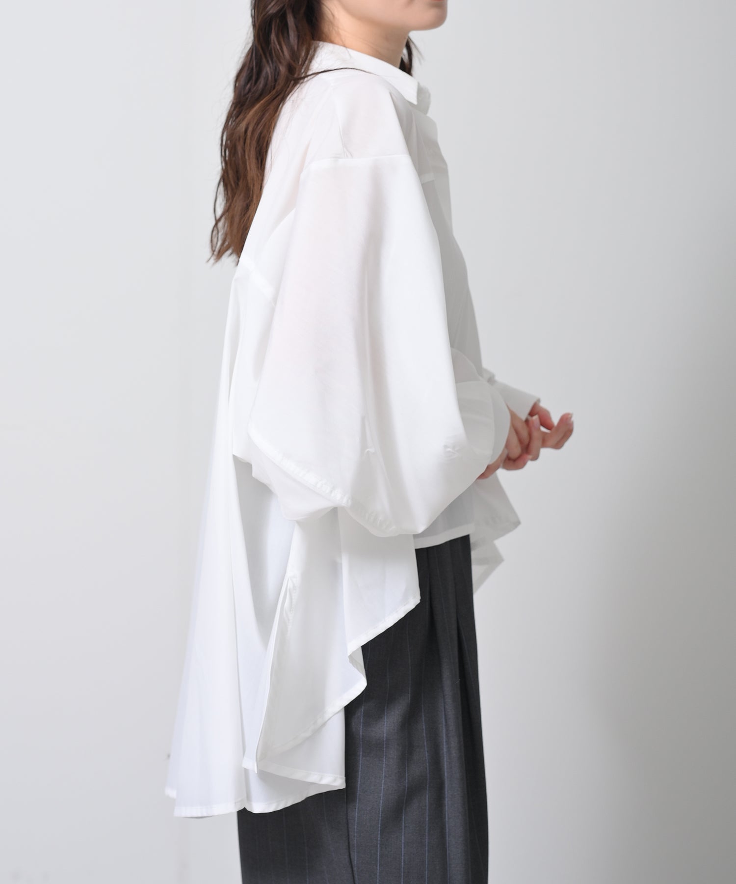 オフホワイト　model：H160