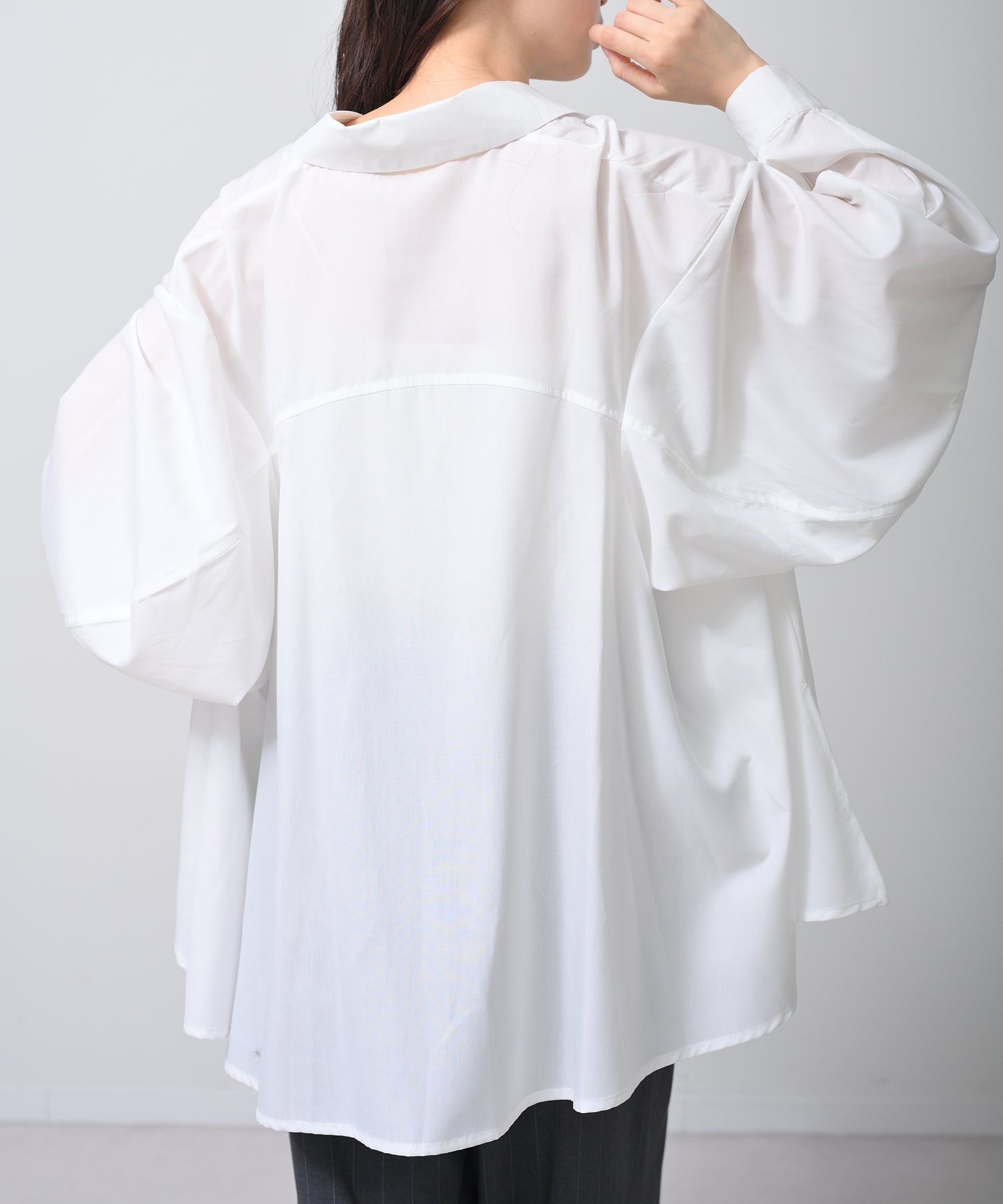 オフホワイト　model：H160