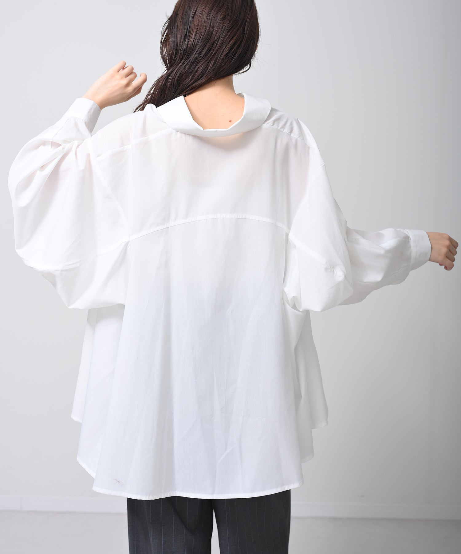 オフホワイト　model：H160