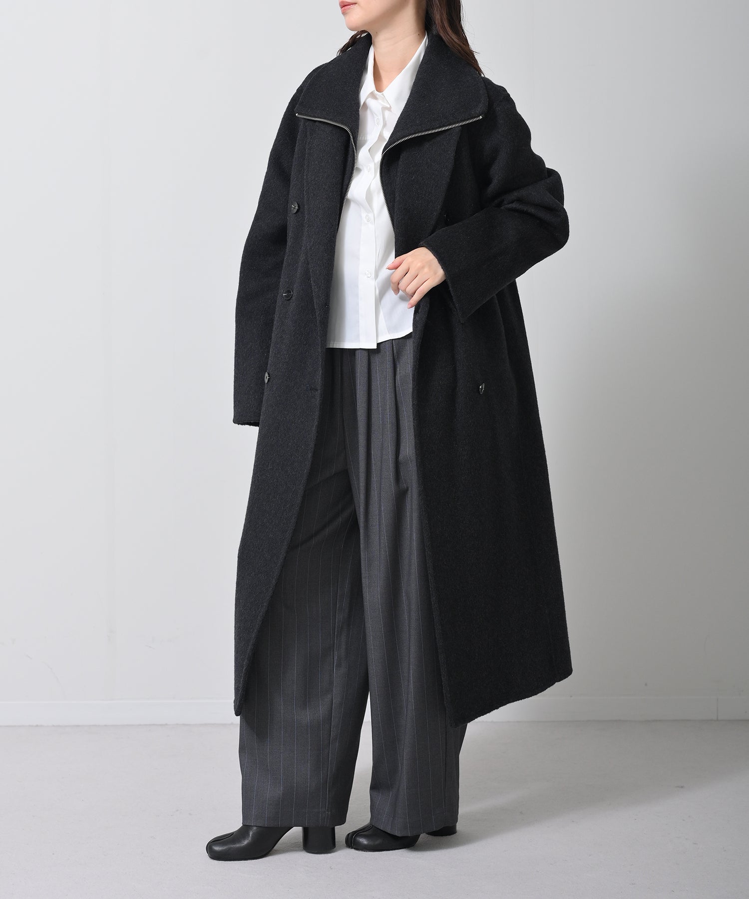 ブラック　model：H160