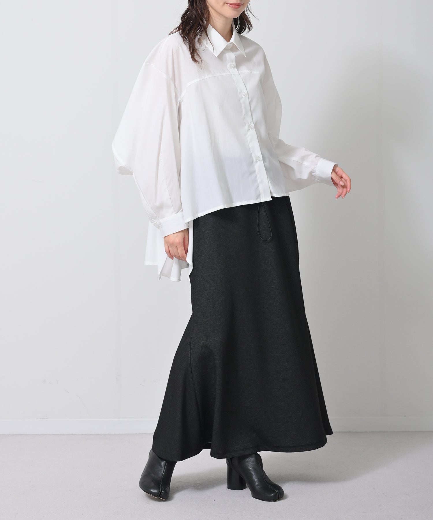 オフホワイト　model：H160