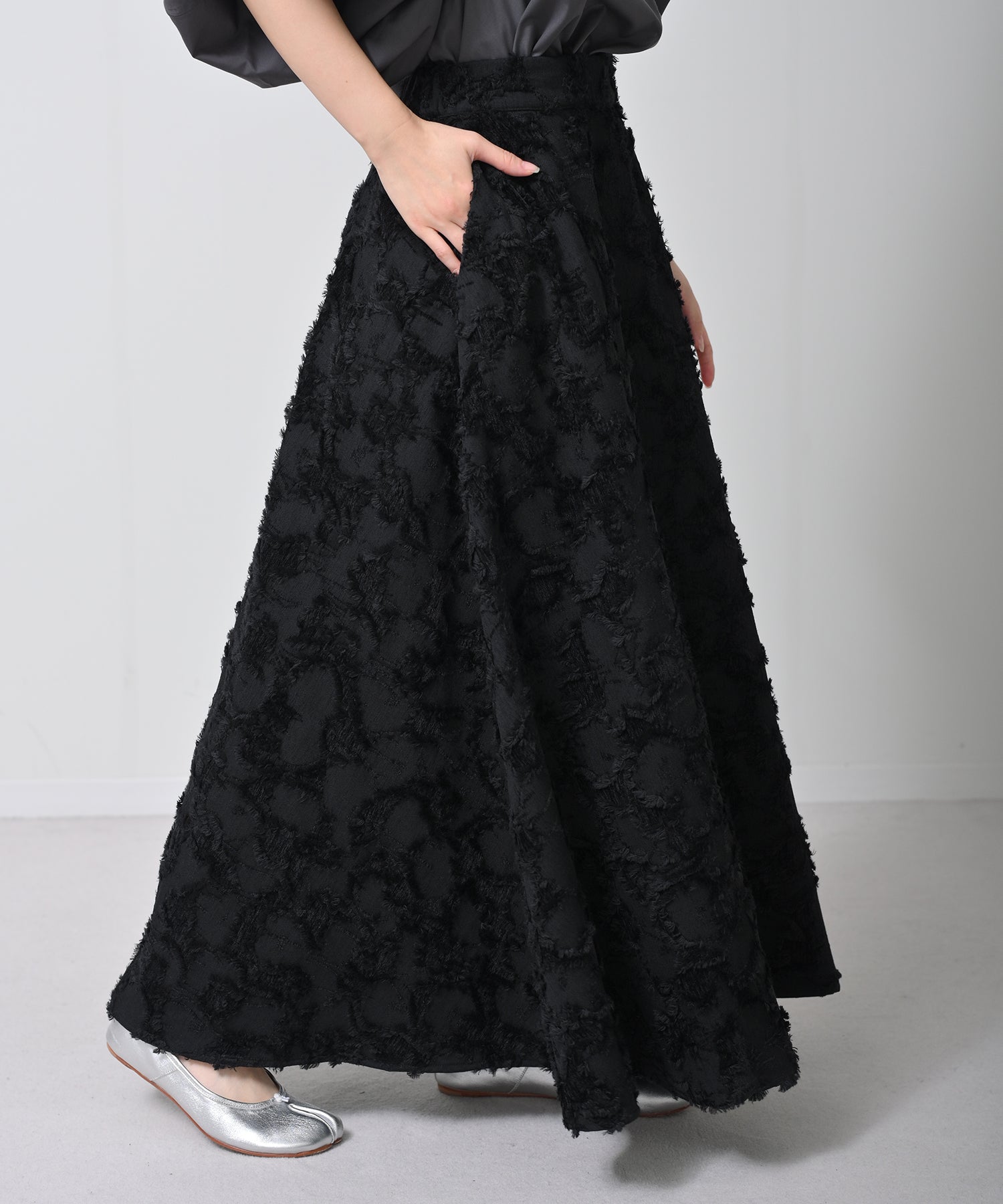 ブラック　model：H160