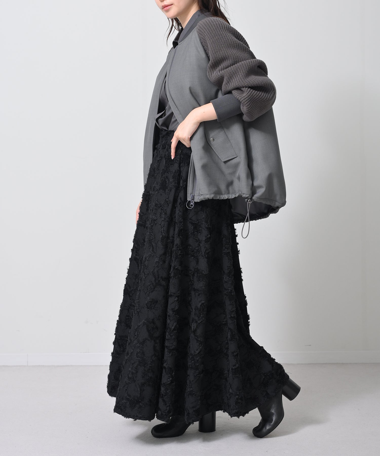 ブラック　model：H160