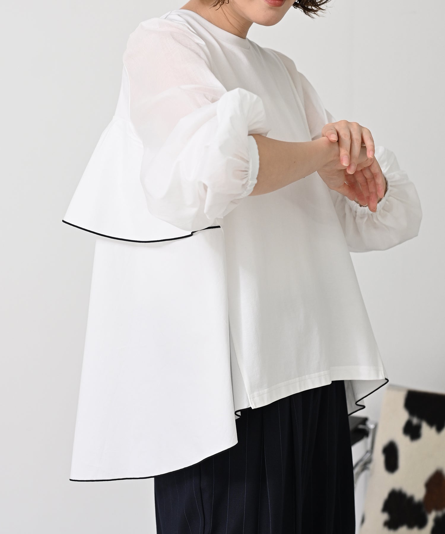 オフホワイト　model：H167