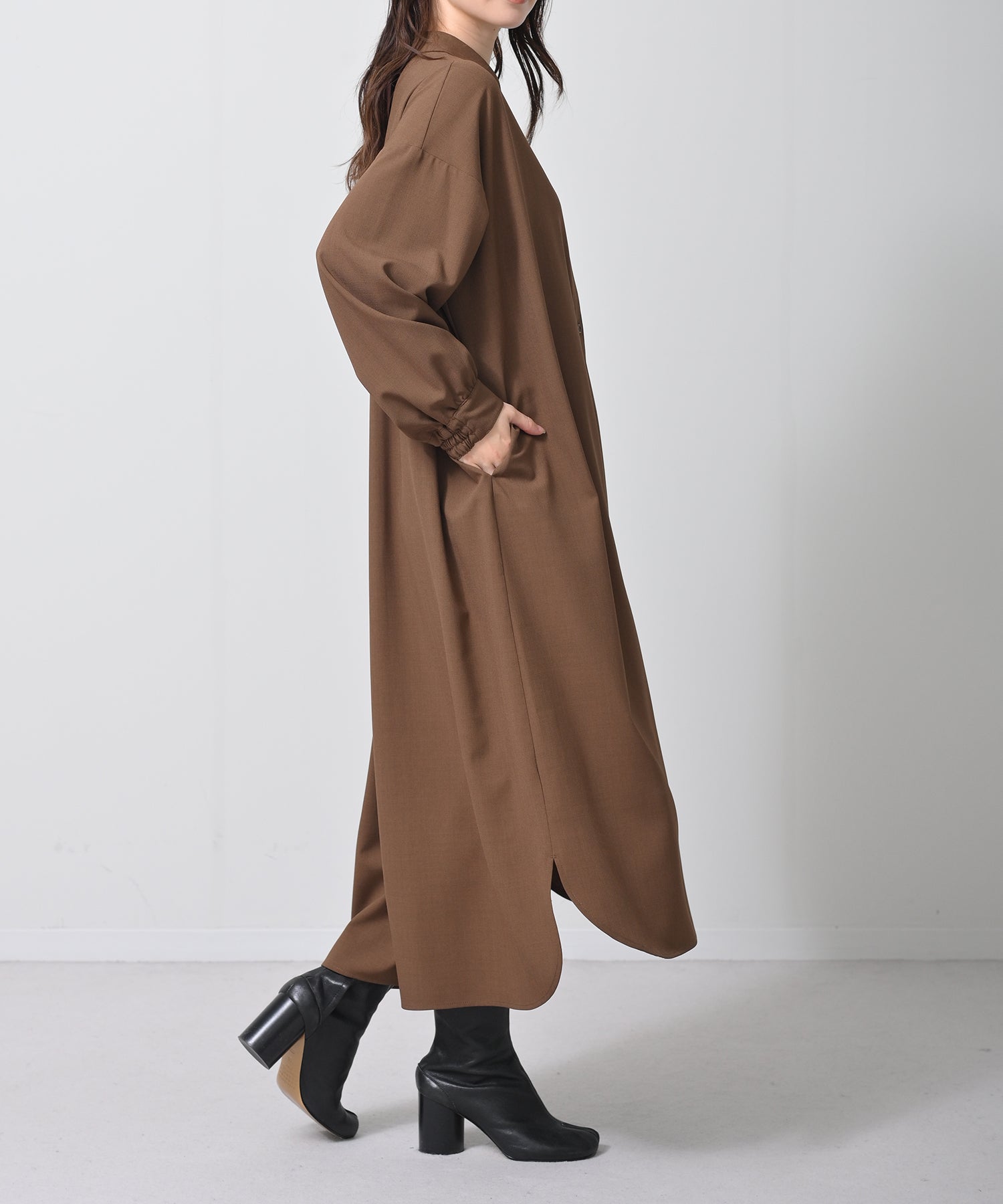 ブラウン　moedel：H160