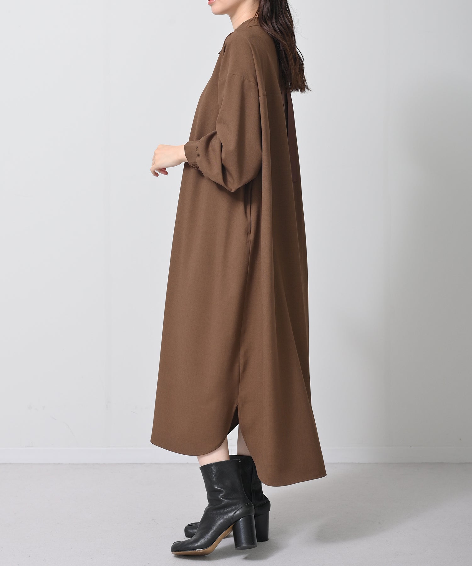 ブラウン　moedel：H160