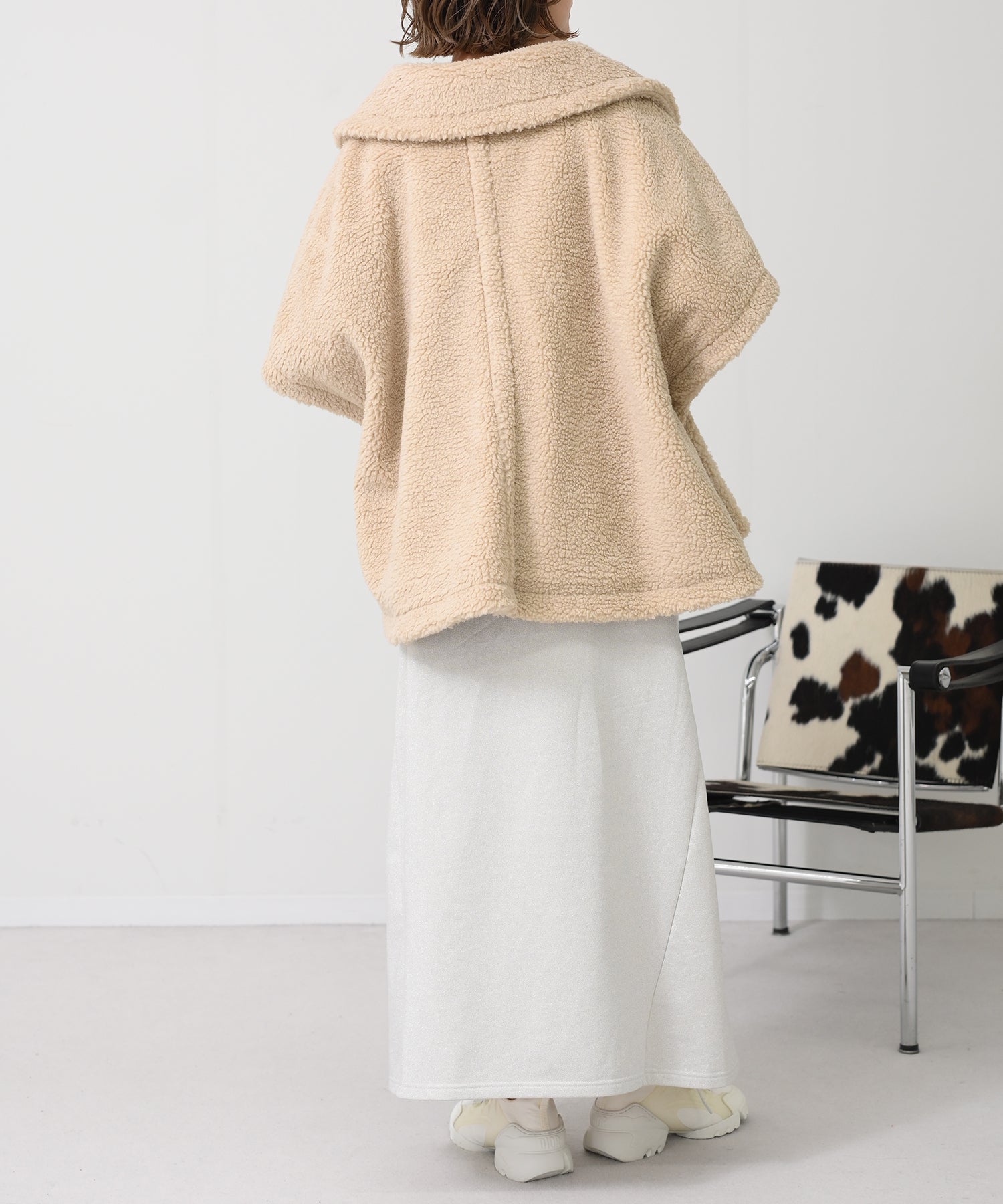 ベージュ　model：H167