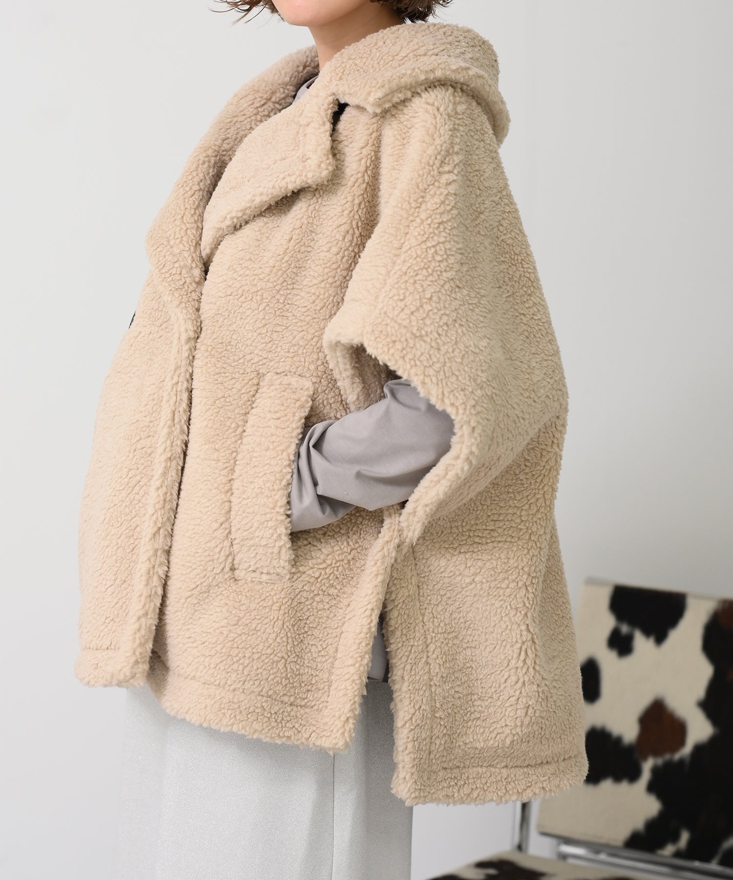 ベージュ　model：H167