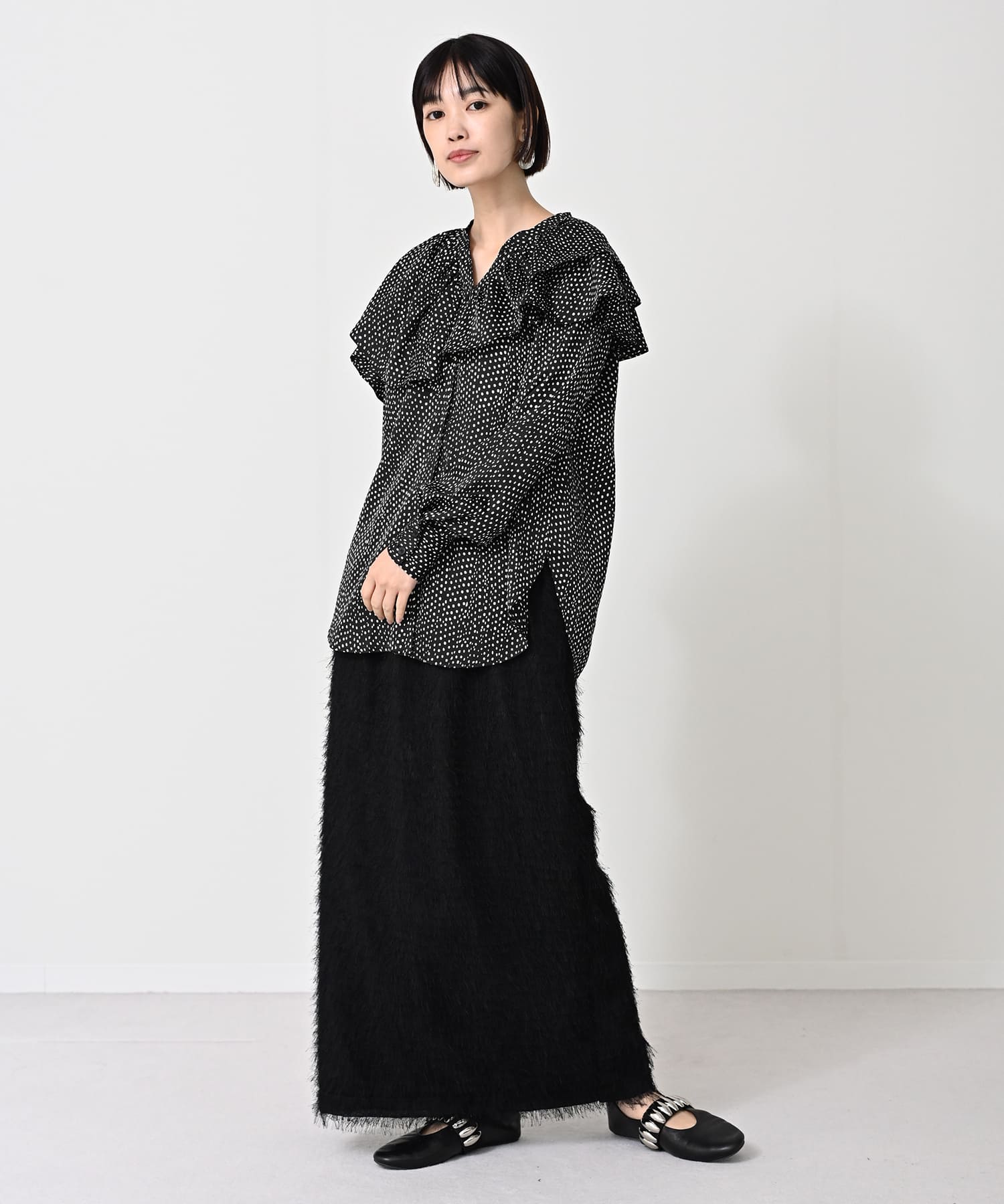 【Timesale】アシンメトリーフリルプリントブラウス