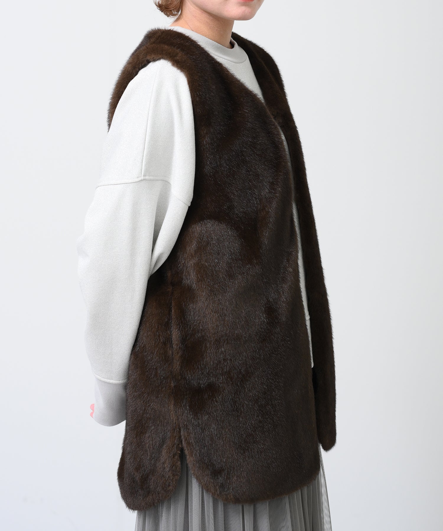 カーキ / ブラック×ブラウン共通ファーベスト　model：H163