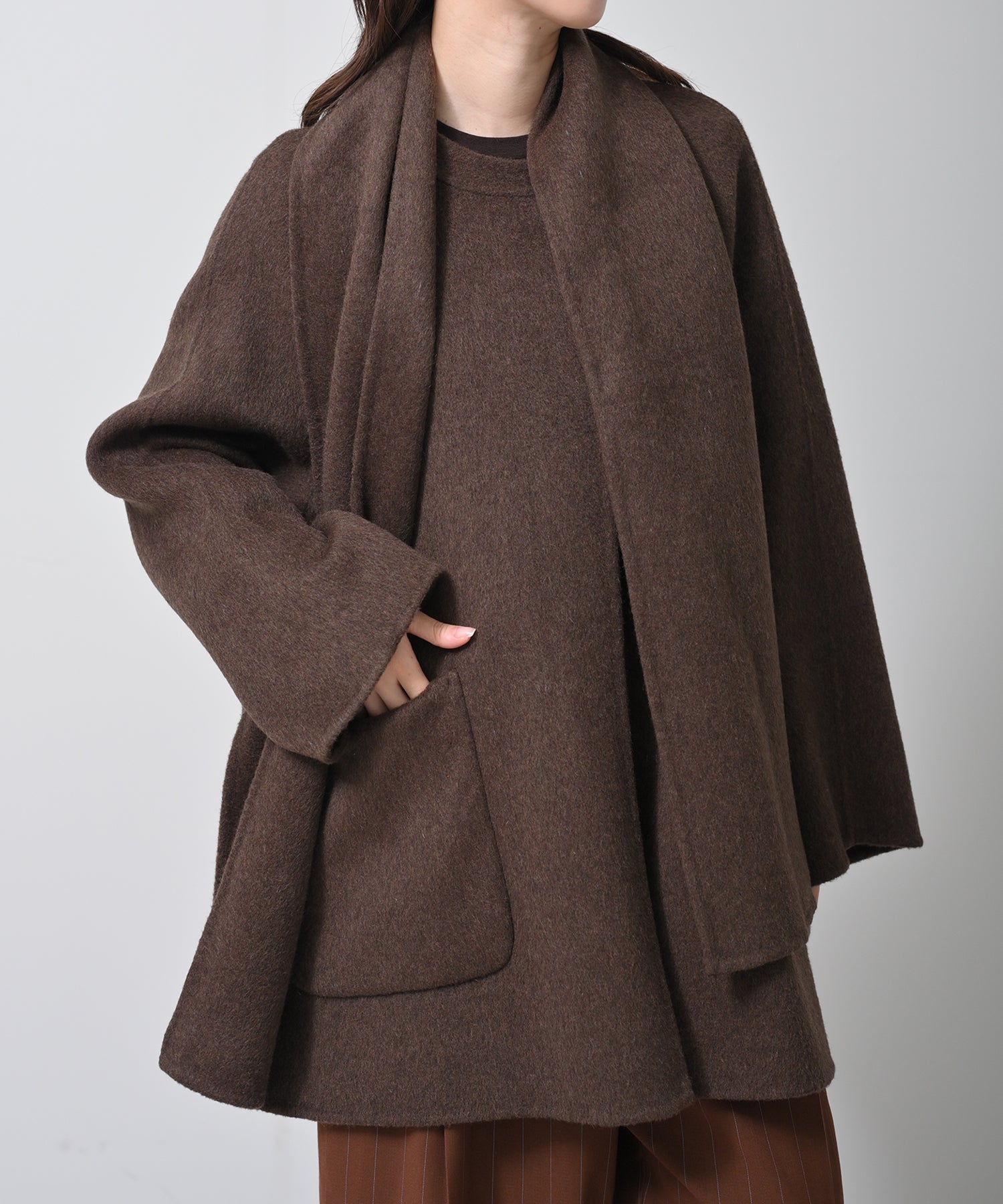 ブラウン　model：H160