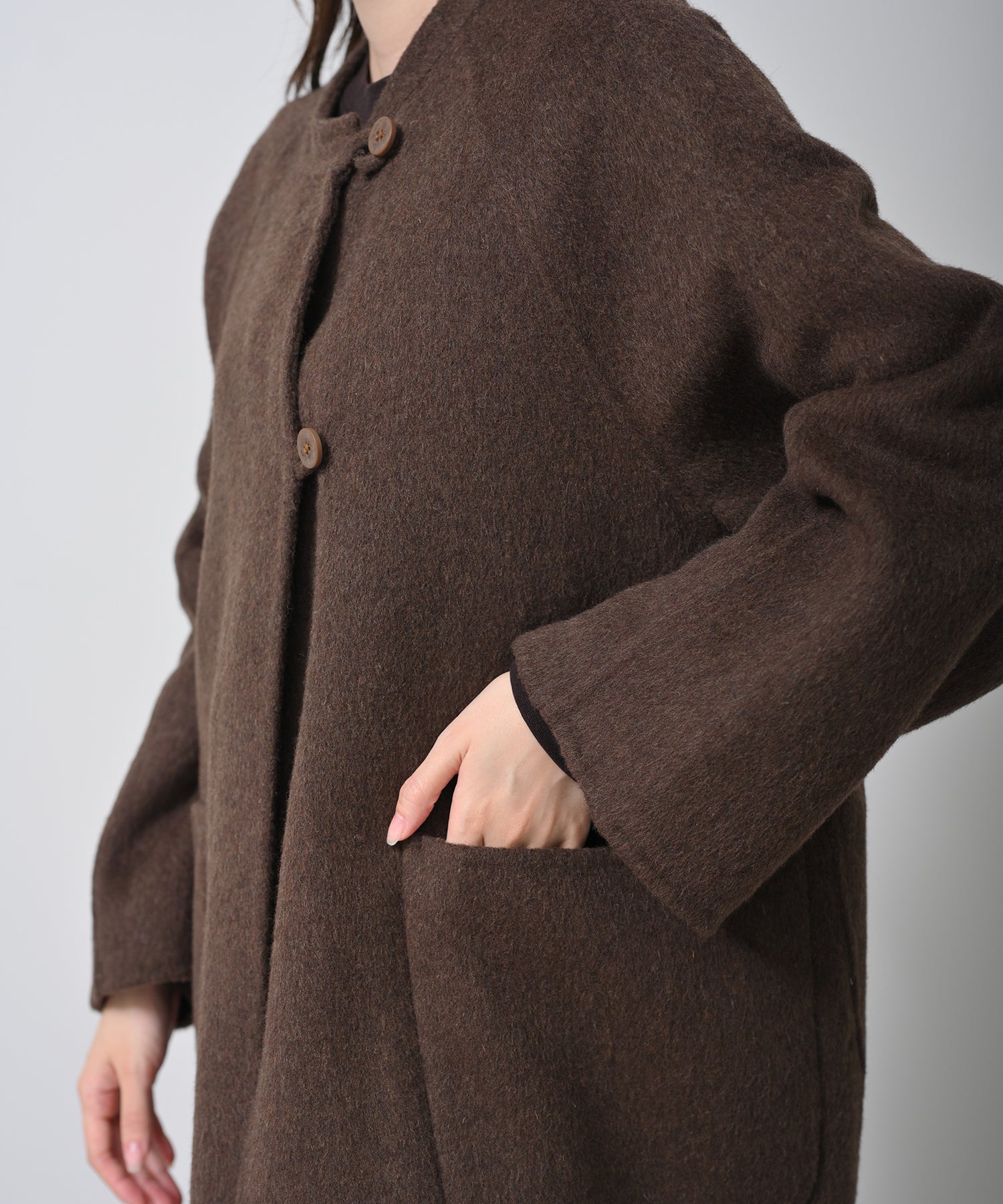 ブラウン　model：H160