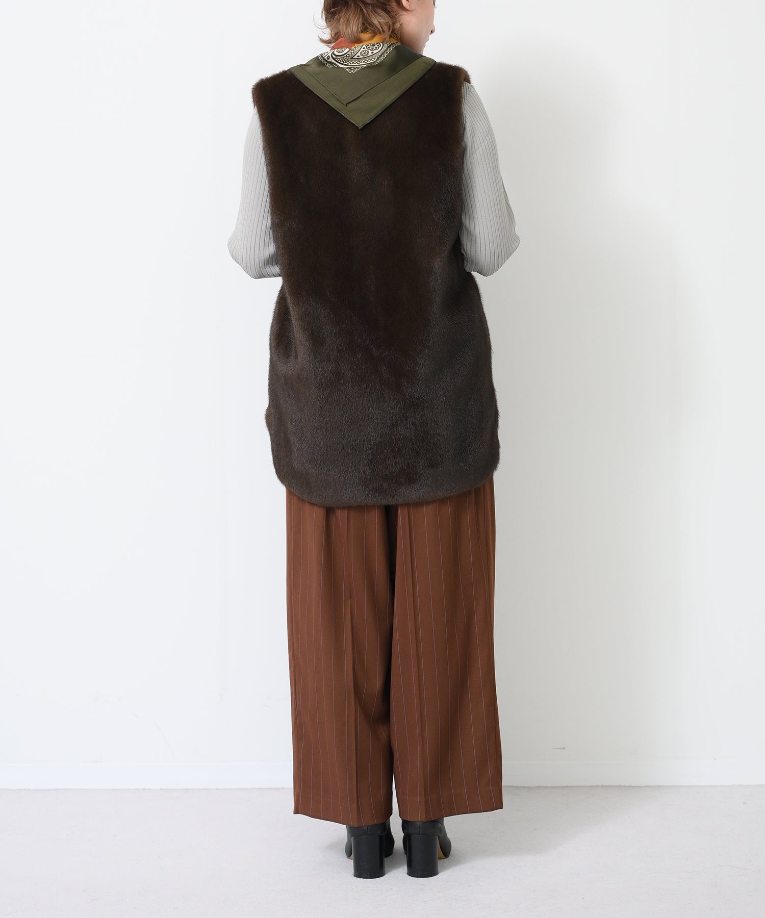 RHC × H BRAND Faux Fur Vest ファーベスト RHC × H BRAND Faux Fur Vest ファーベストCELINE - メルカリ