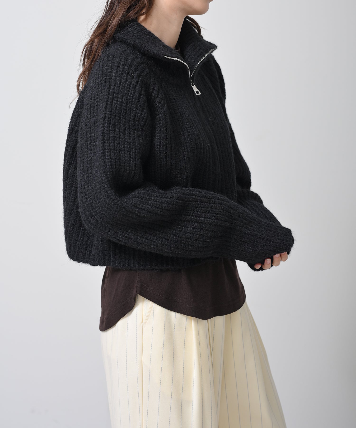 ブラック　model：H160