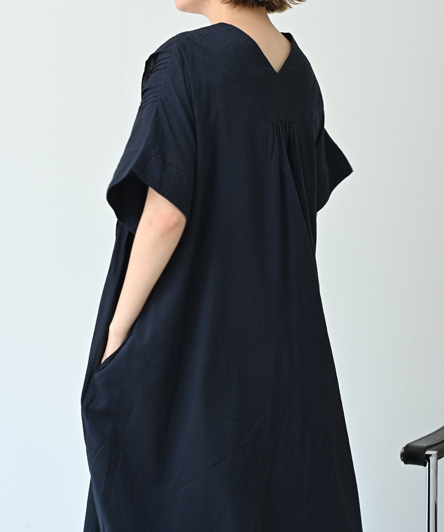 ブラック　model：H167