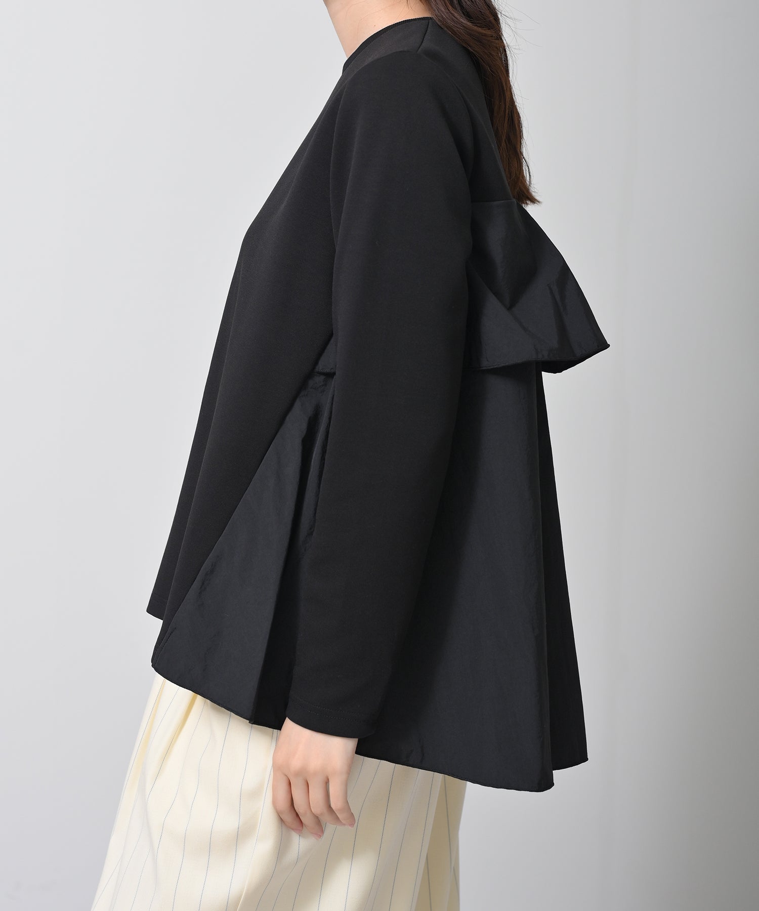 ブラック　model：H160