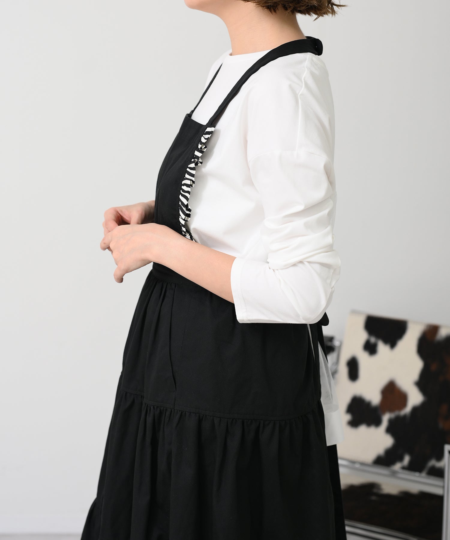 ブラック　model：H167