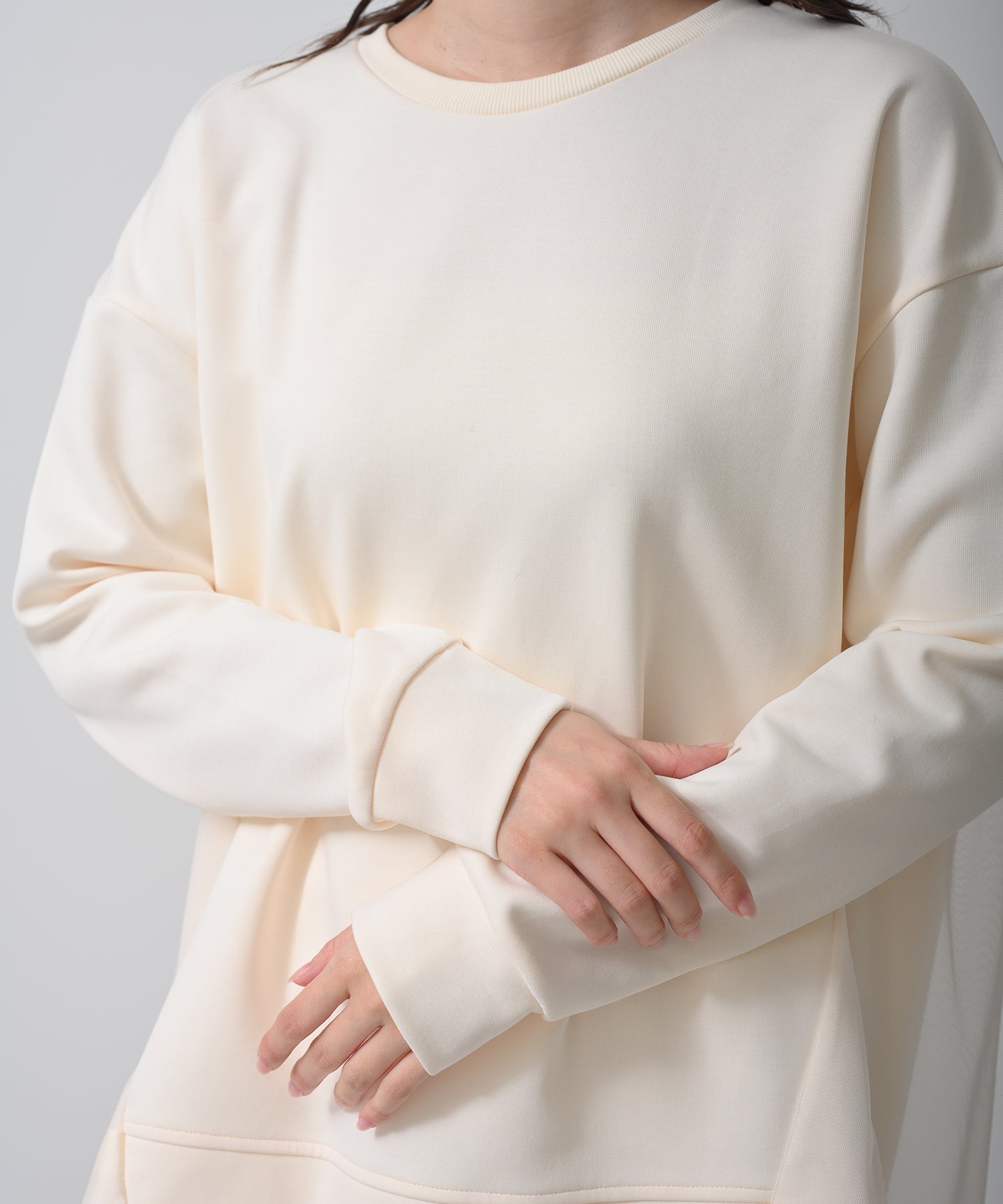 オフホワイト　model：H160