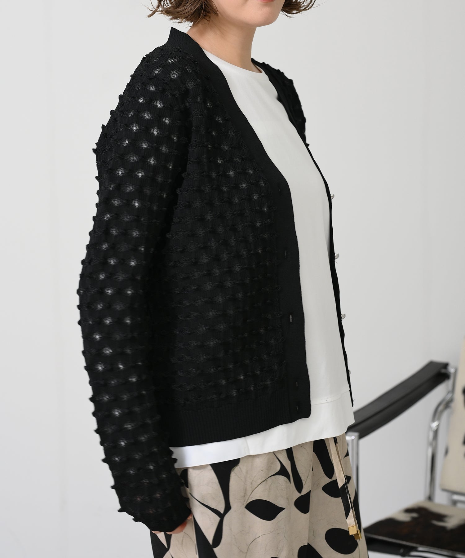 ブラック　model：H167