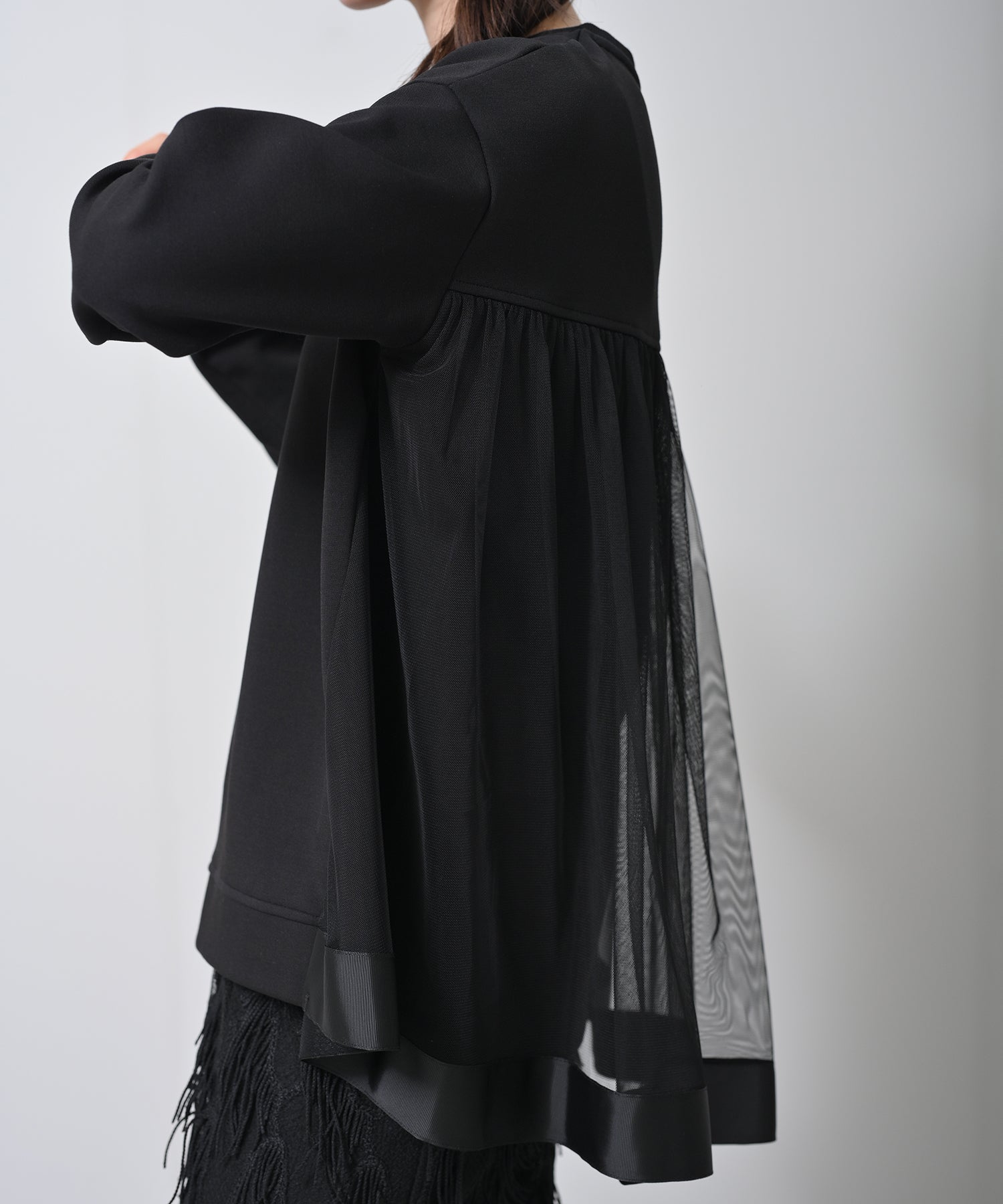 ブラック　model：H160