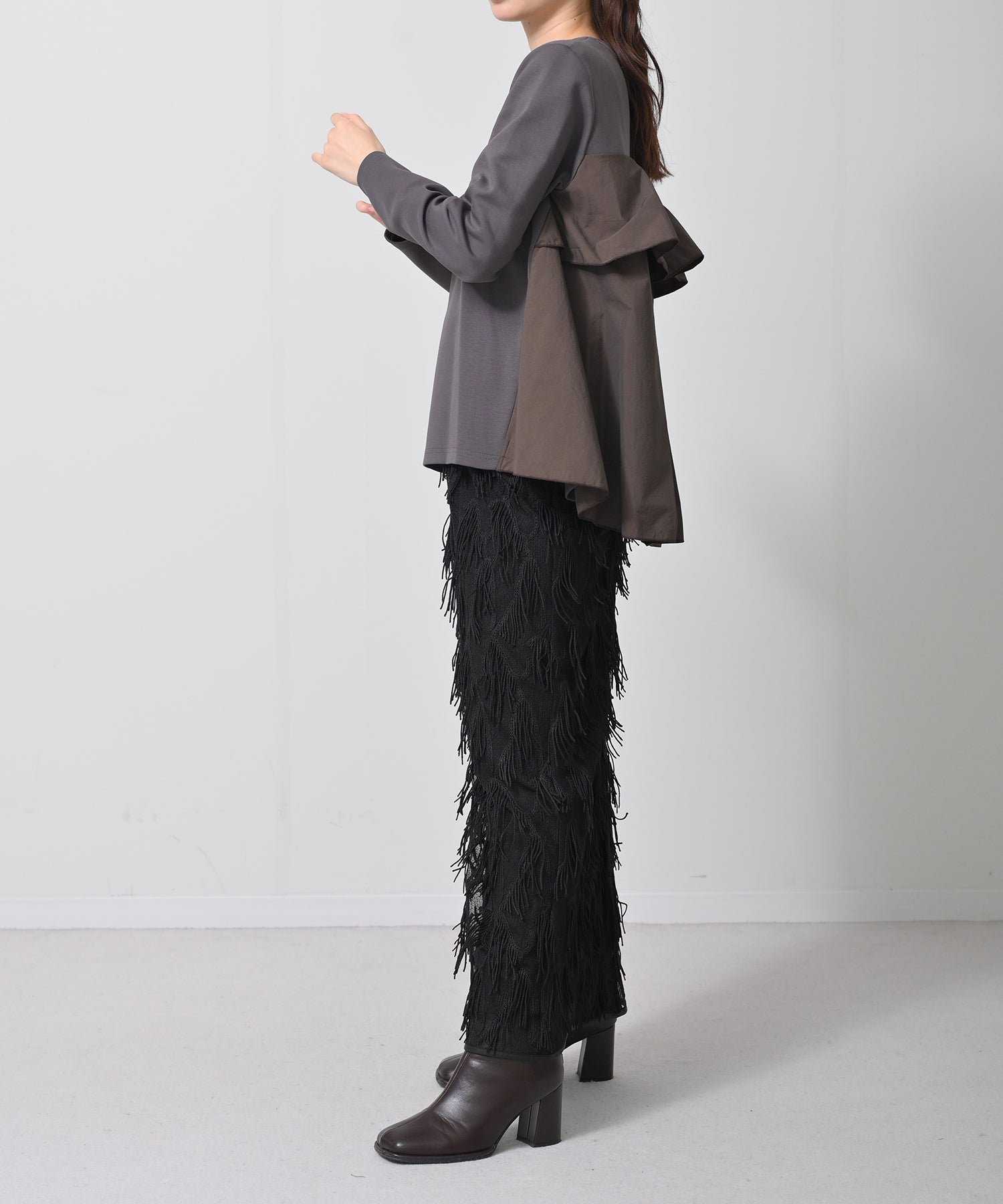 ブラック　model：H160