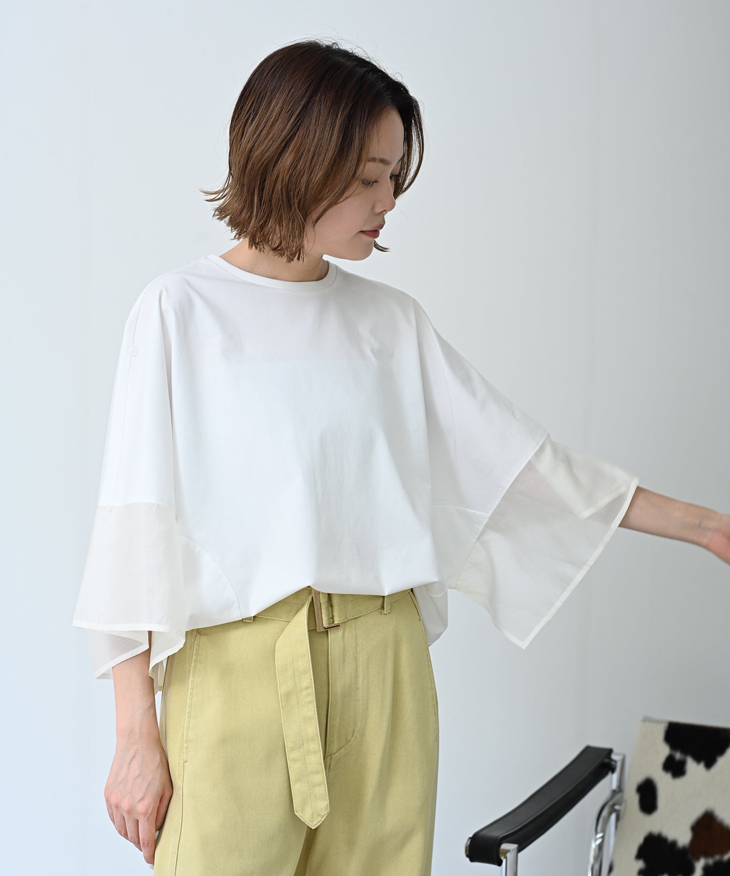 オフホワイト　model：H167