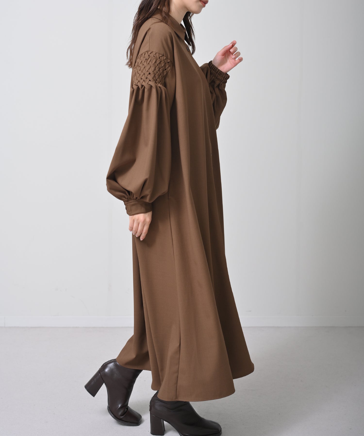 再入荷】Smocking Sleeve Dress