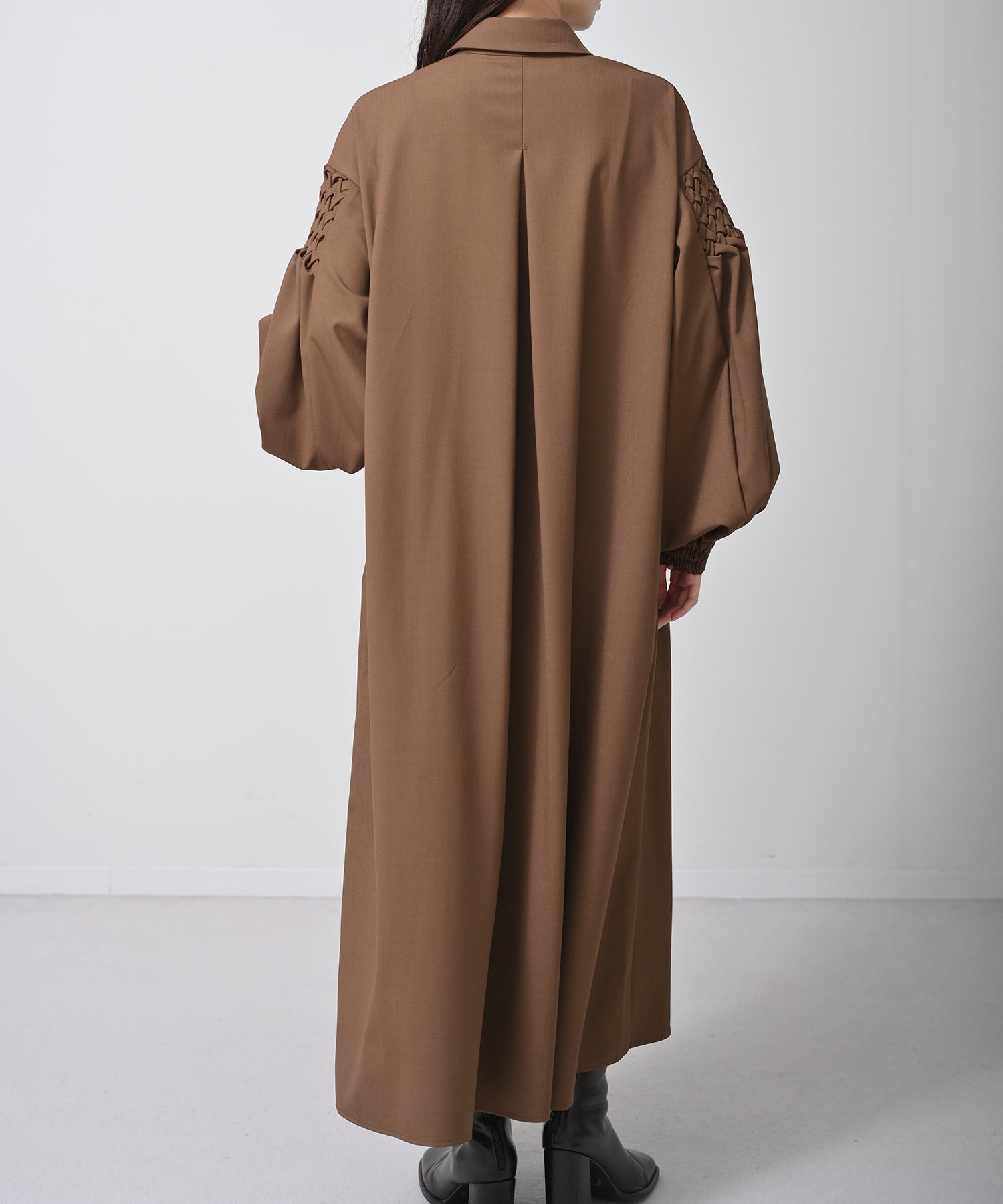 ブラウン　model：H160