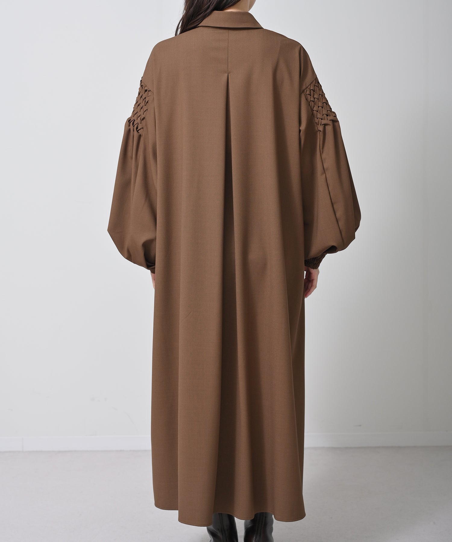 ブラウン　model：H160