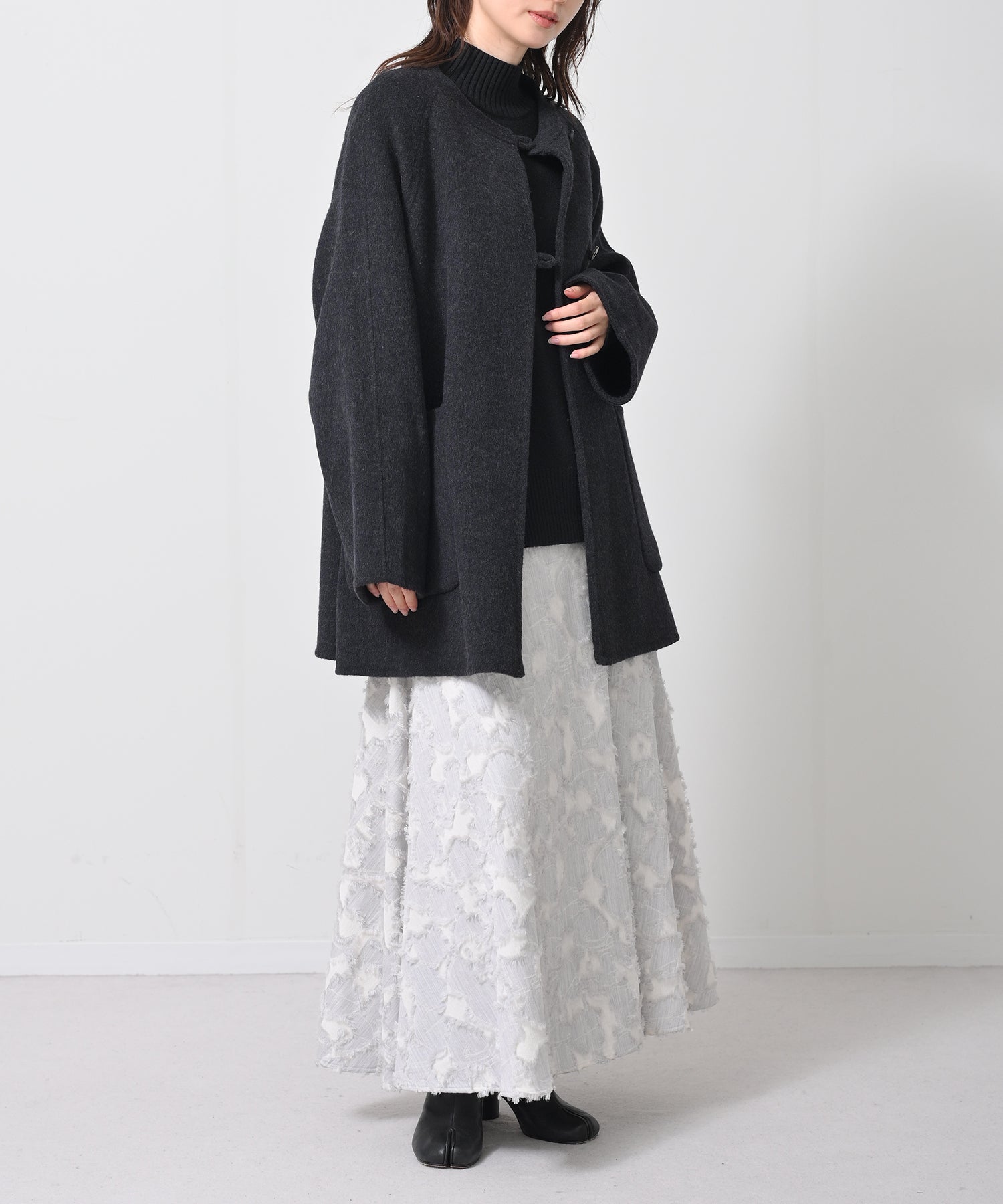 ブラック　model：H160