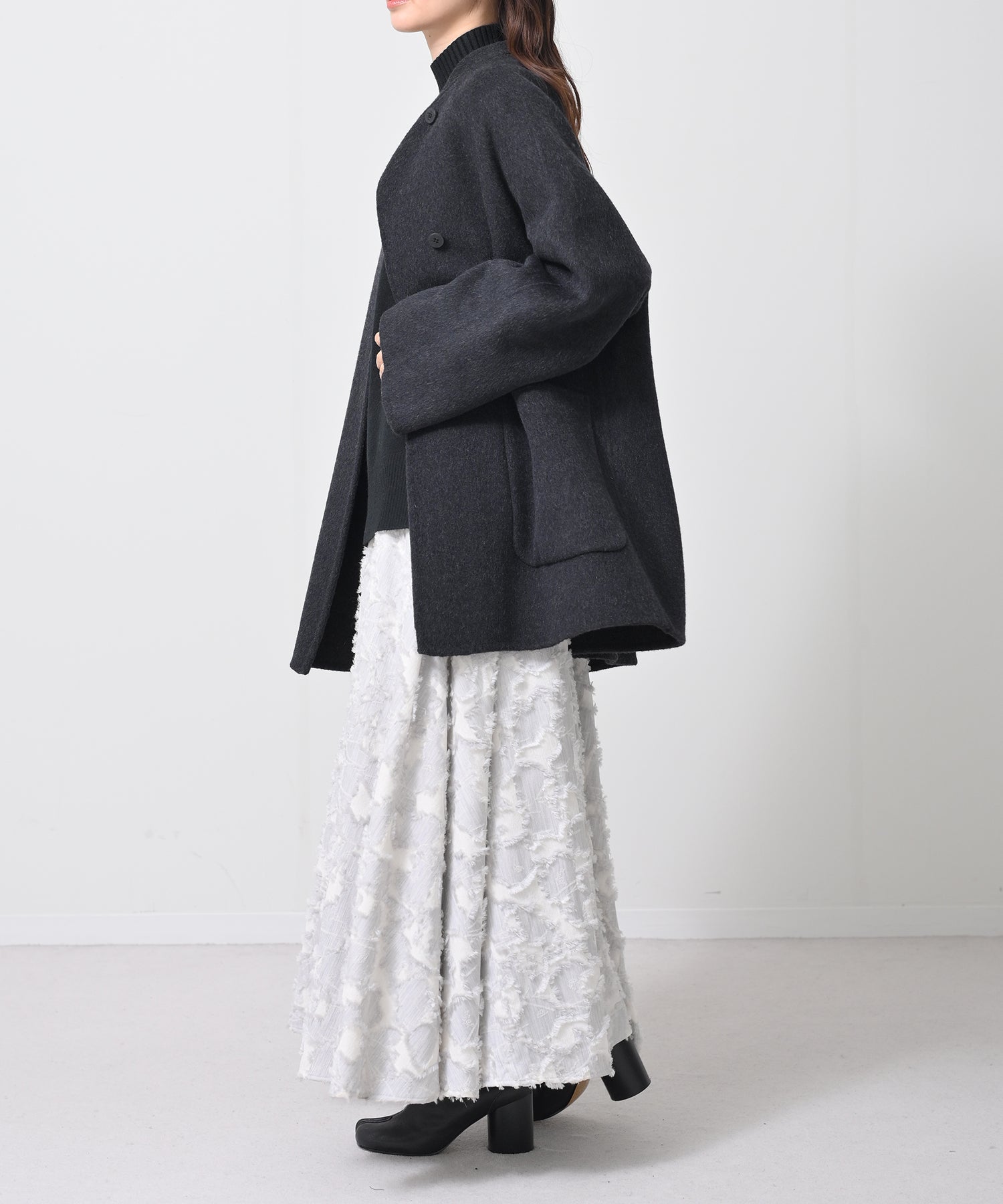 ブラック　model：H160