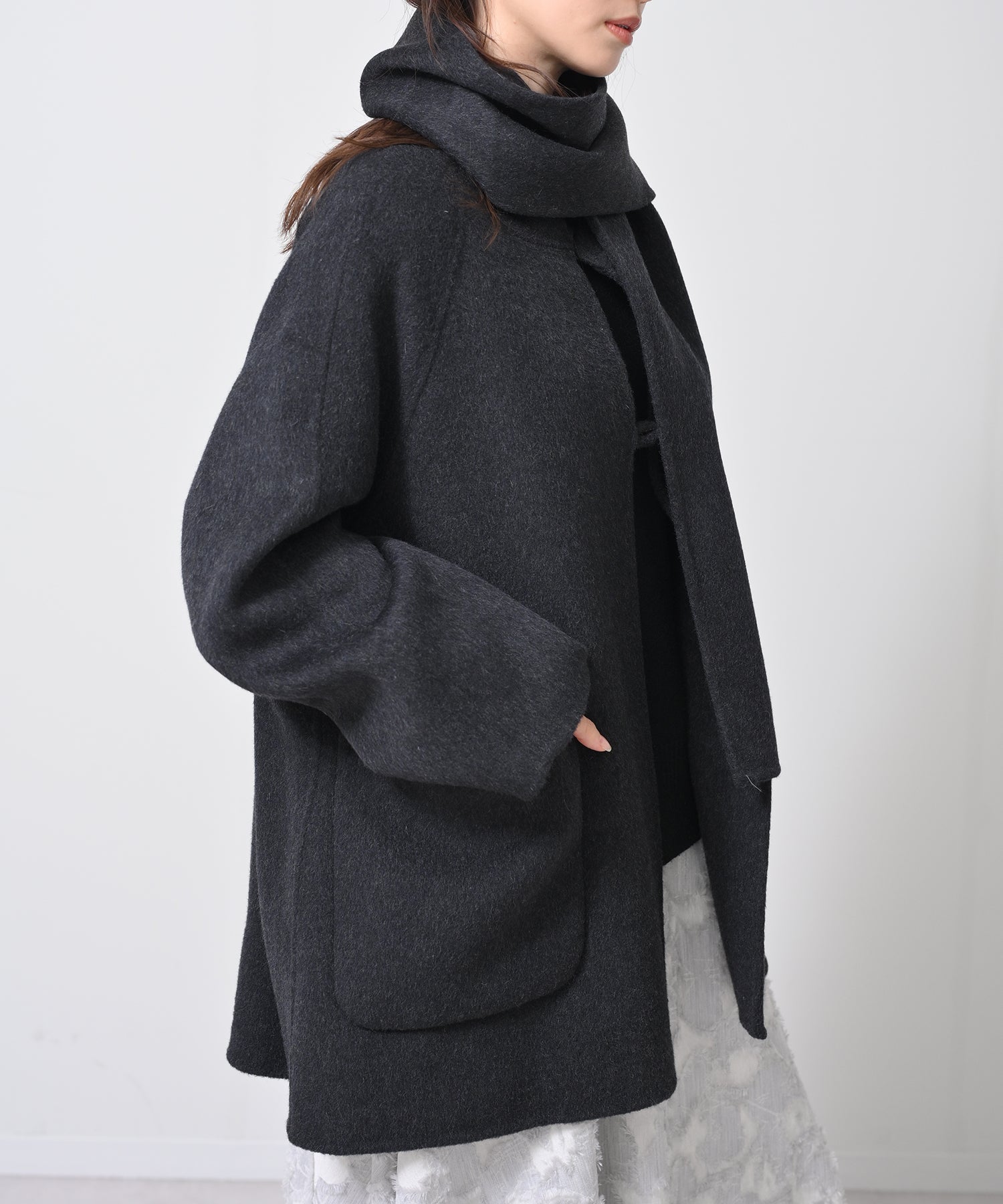 ブラック　model：H160