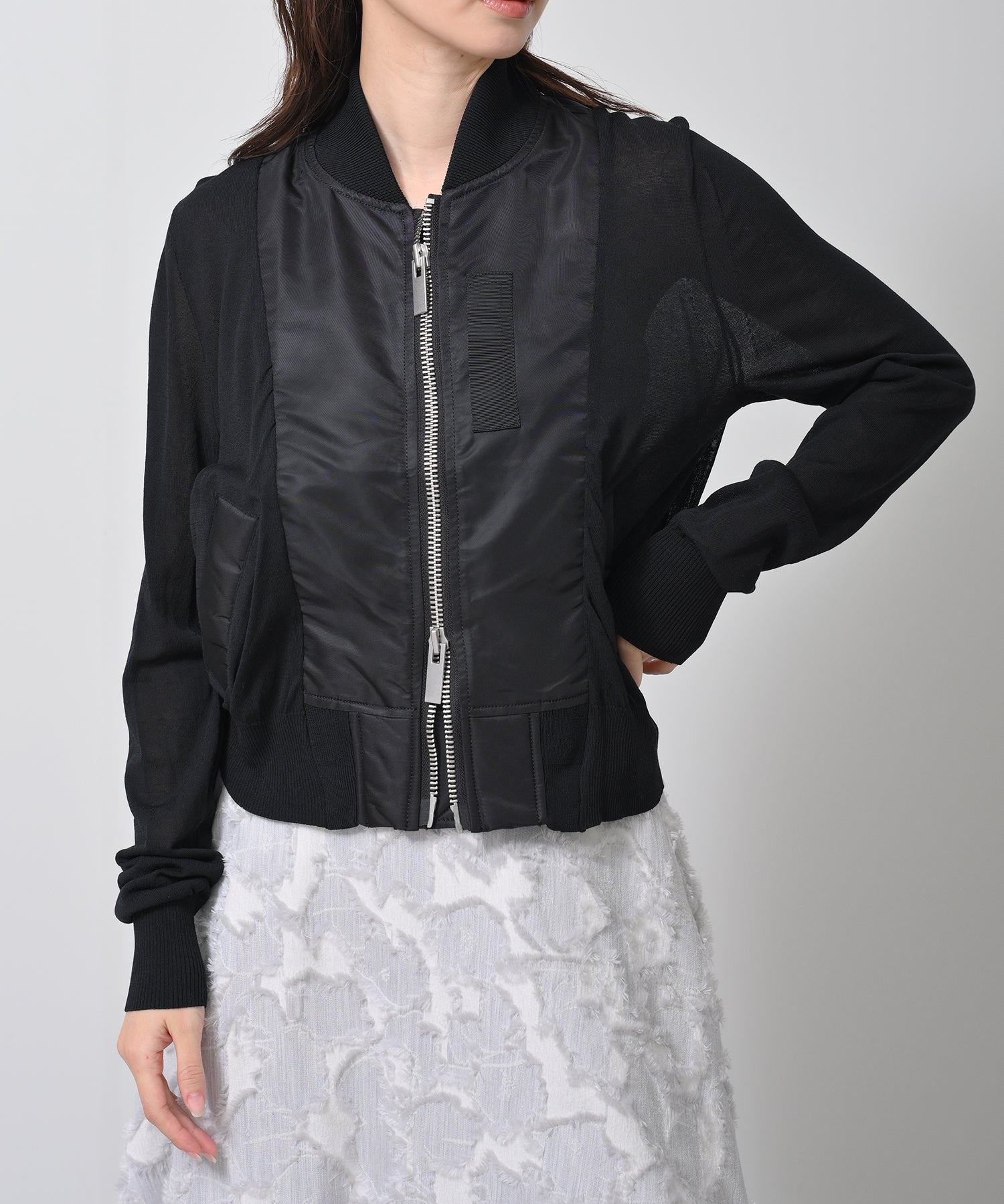 ブラック×ブラック　model：H160