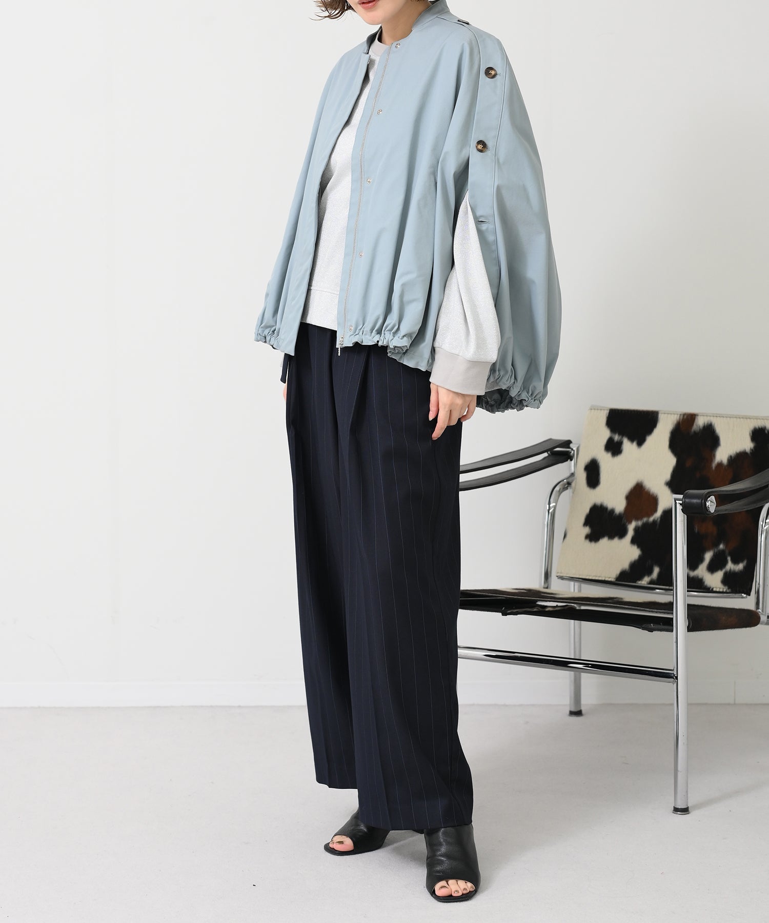 ライトブルー　model：H167