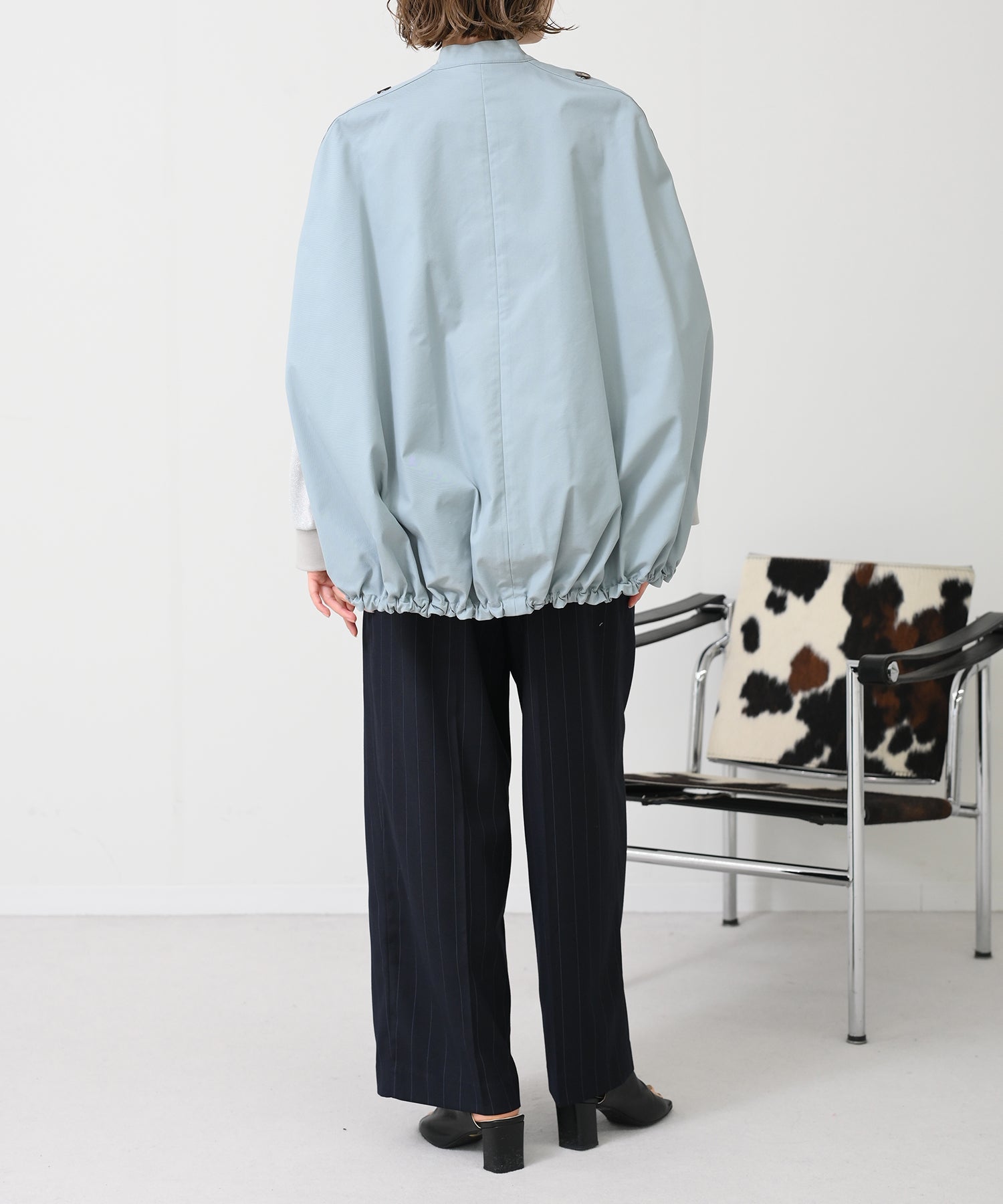 ライトブルー　model：H167