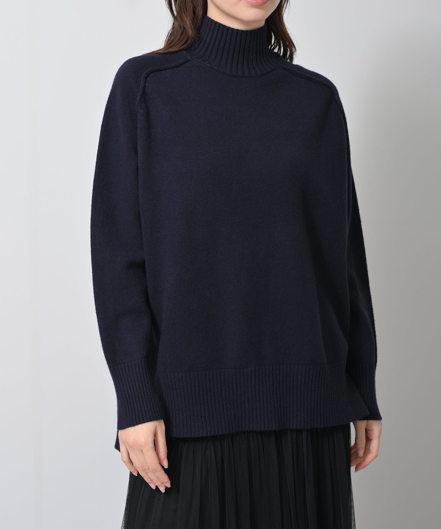 ネイビー　model：H160