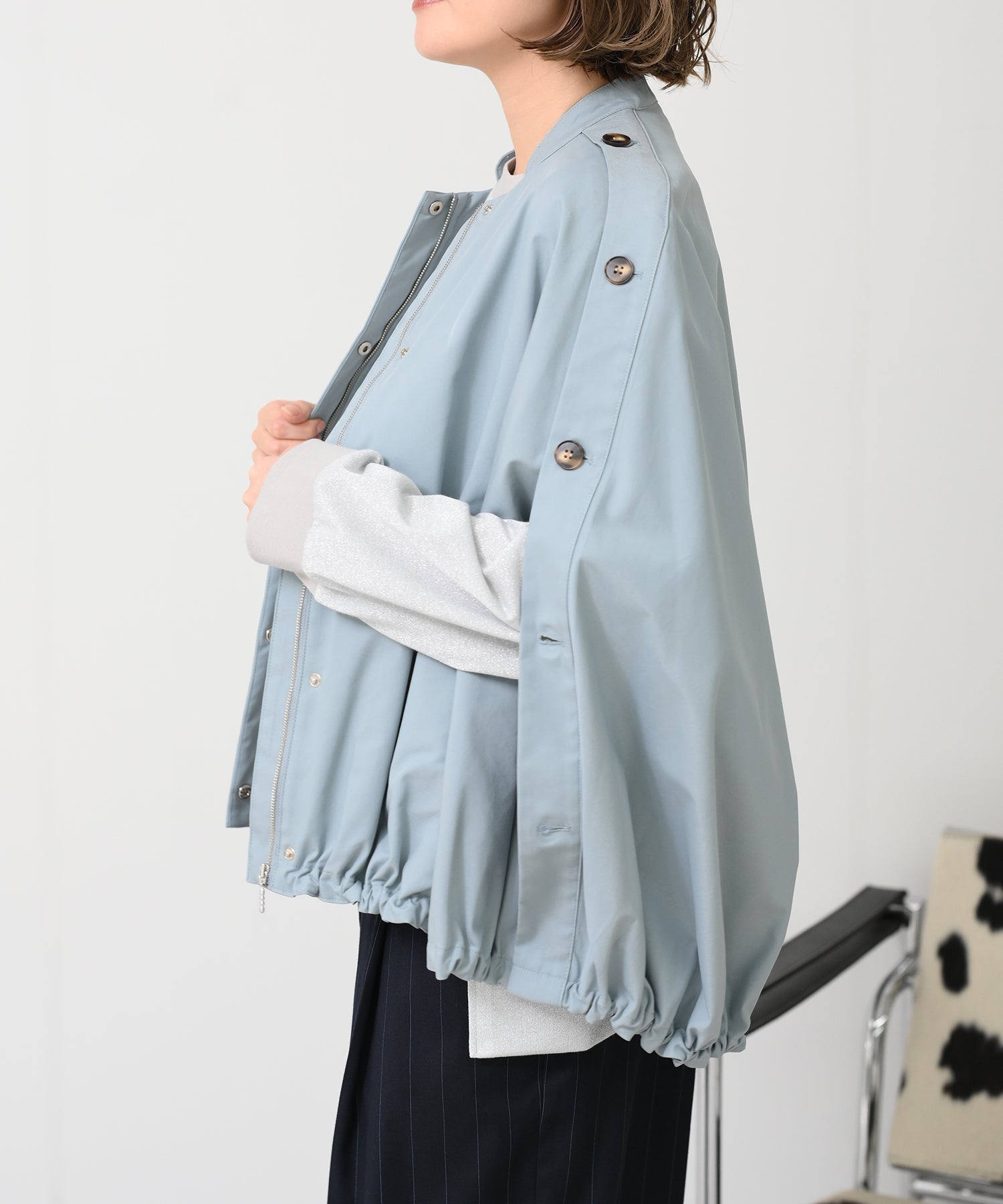 ライトブルー　model：H167