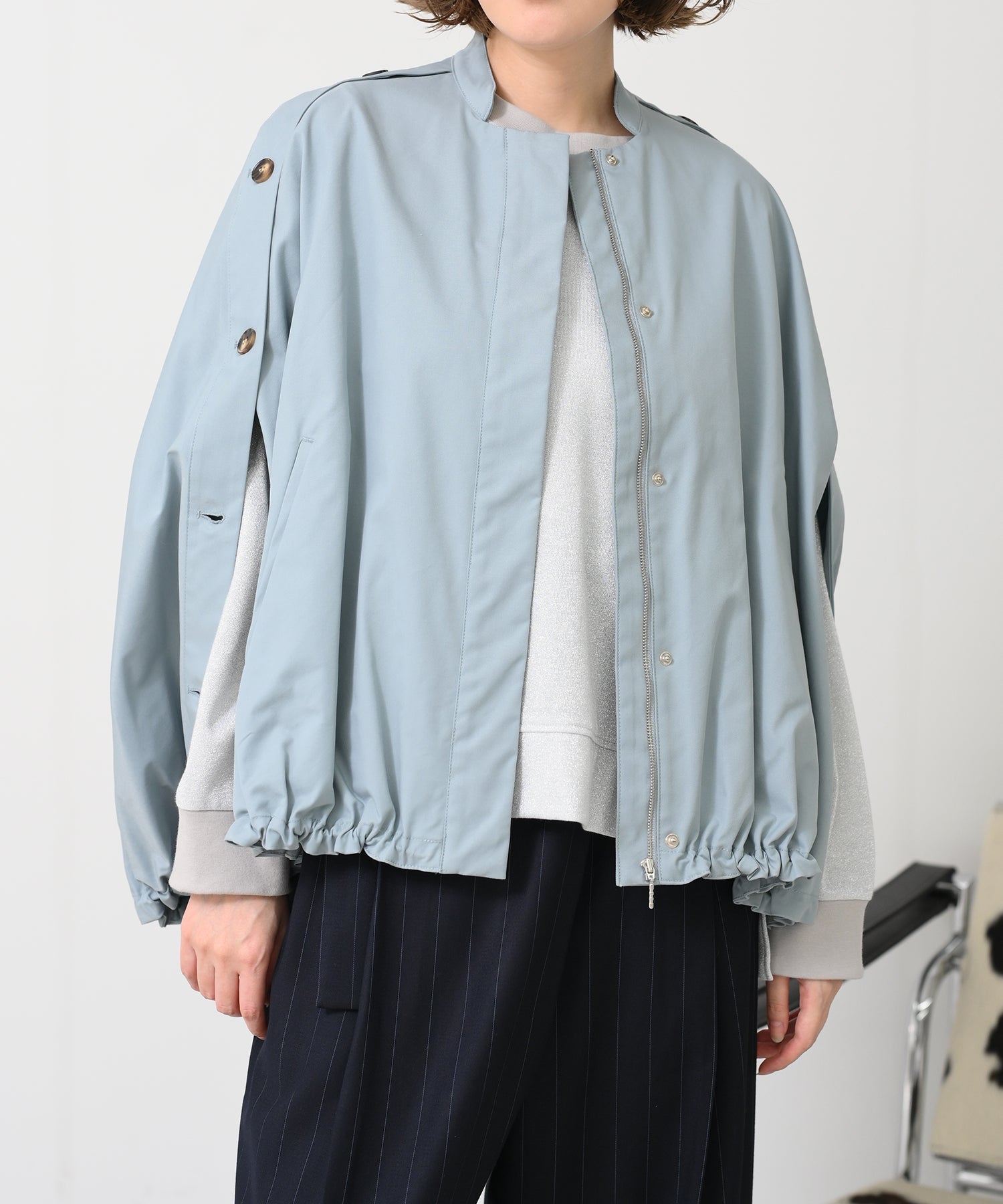 ライトブルー　model：H167