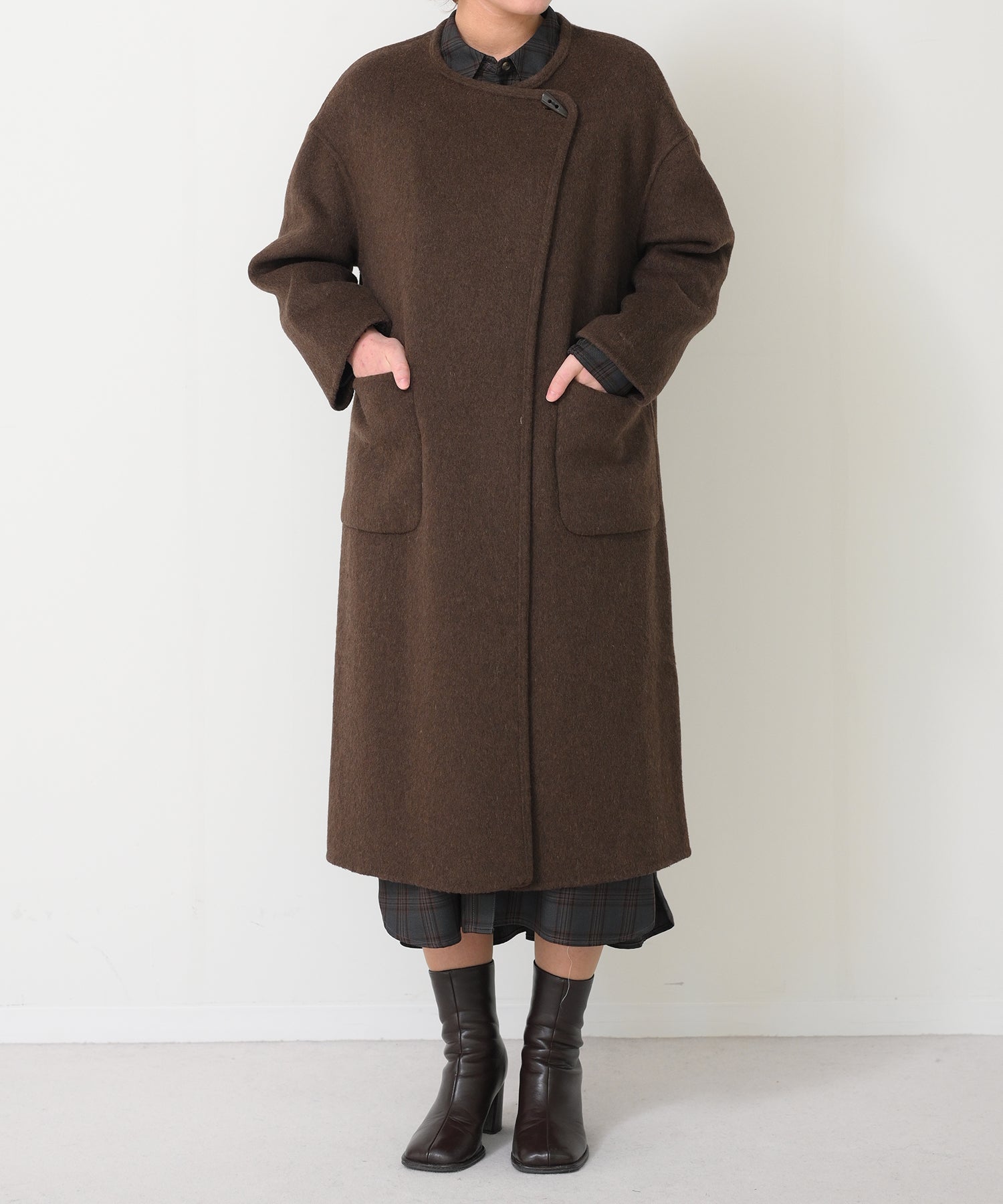Wool Scarf-Integrated Long Coat