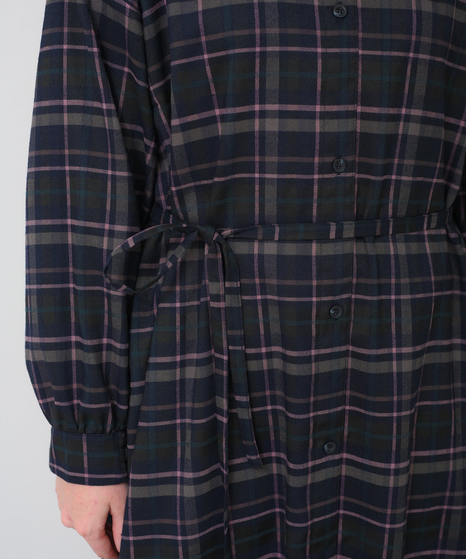 ネイビー　model：H163