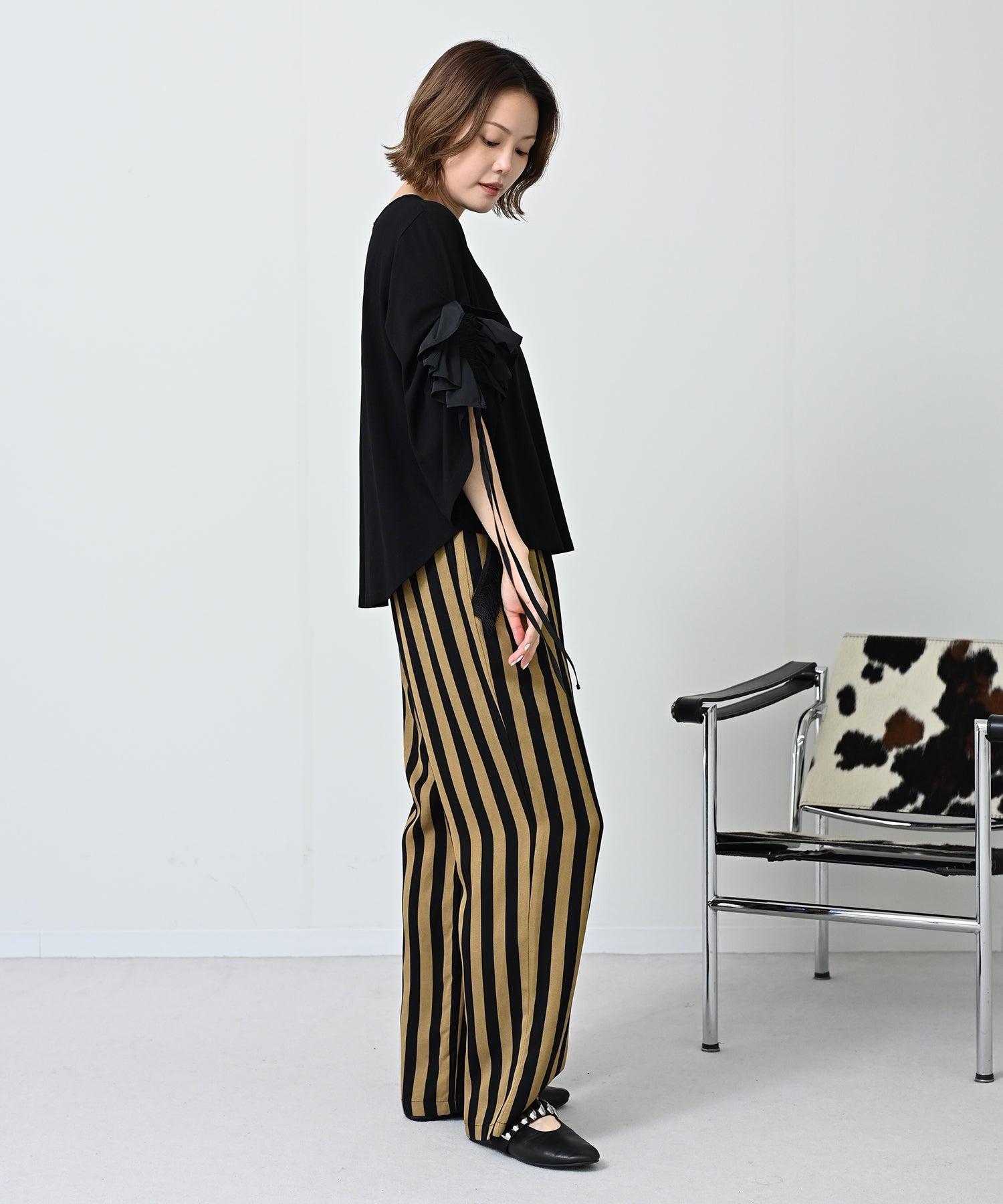 ブラック　model：H167