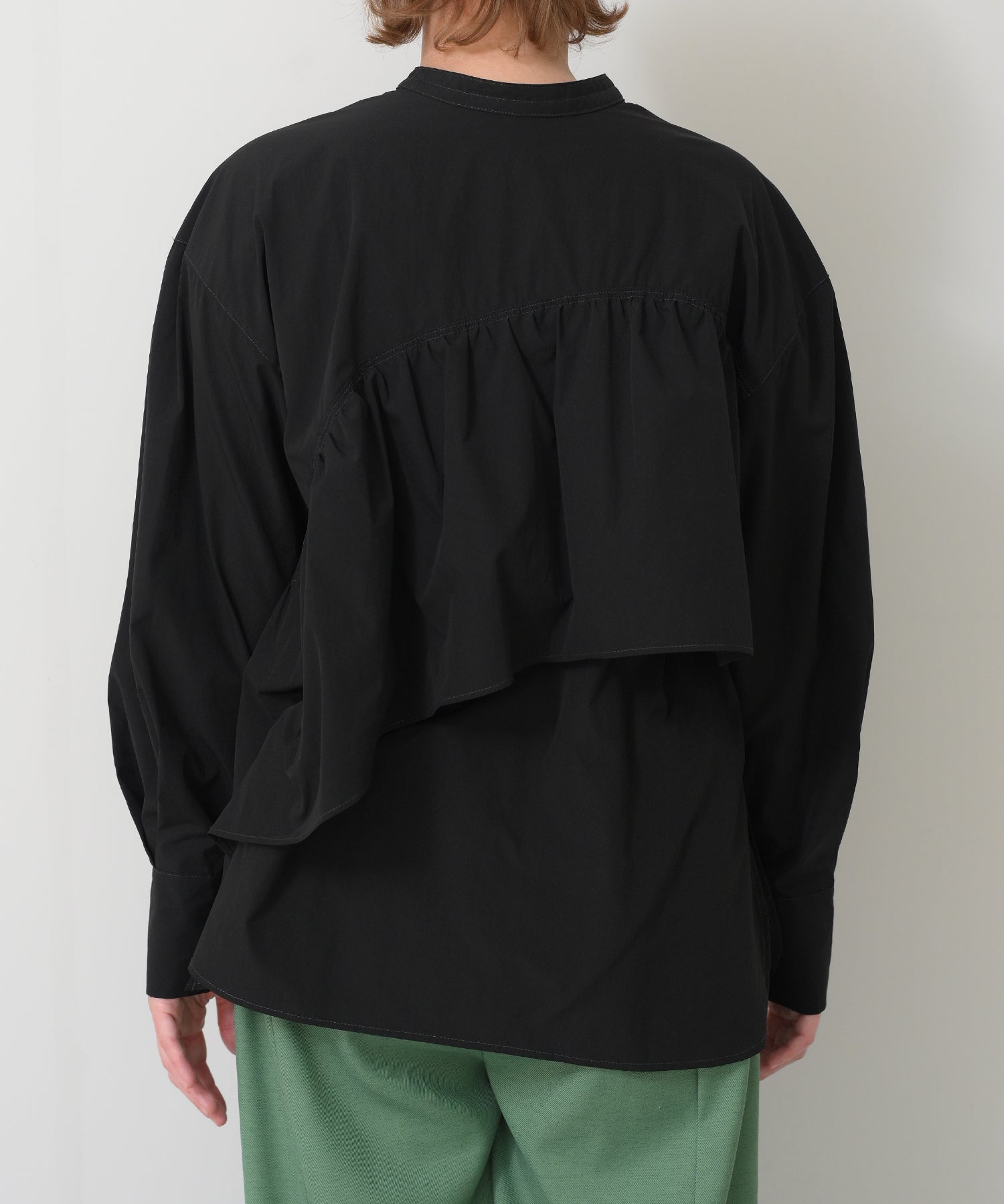 ブラック　model：H163