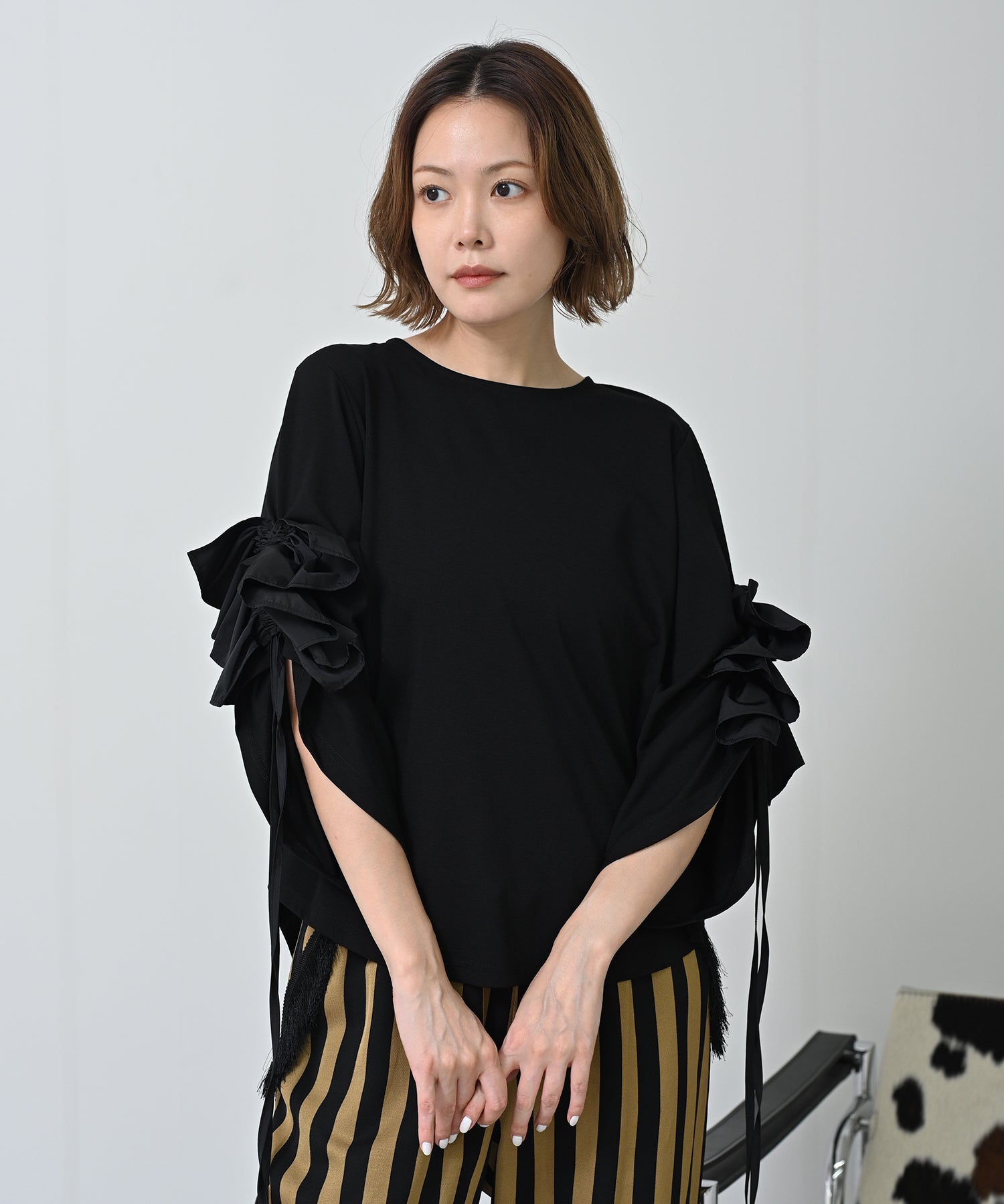 ブラック　model：H167