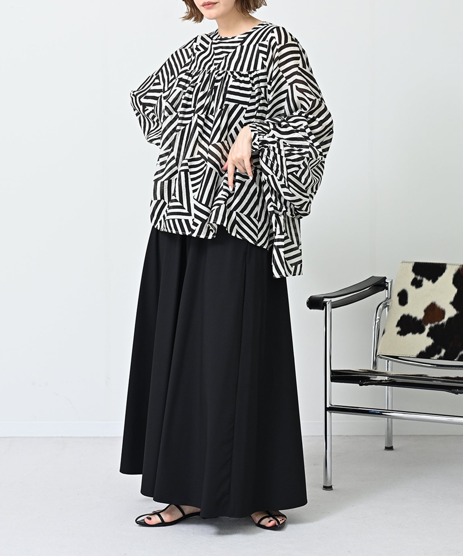 オフホワイト×ブラック　model：H167